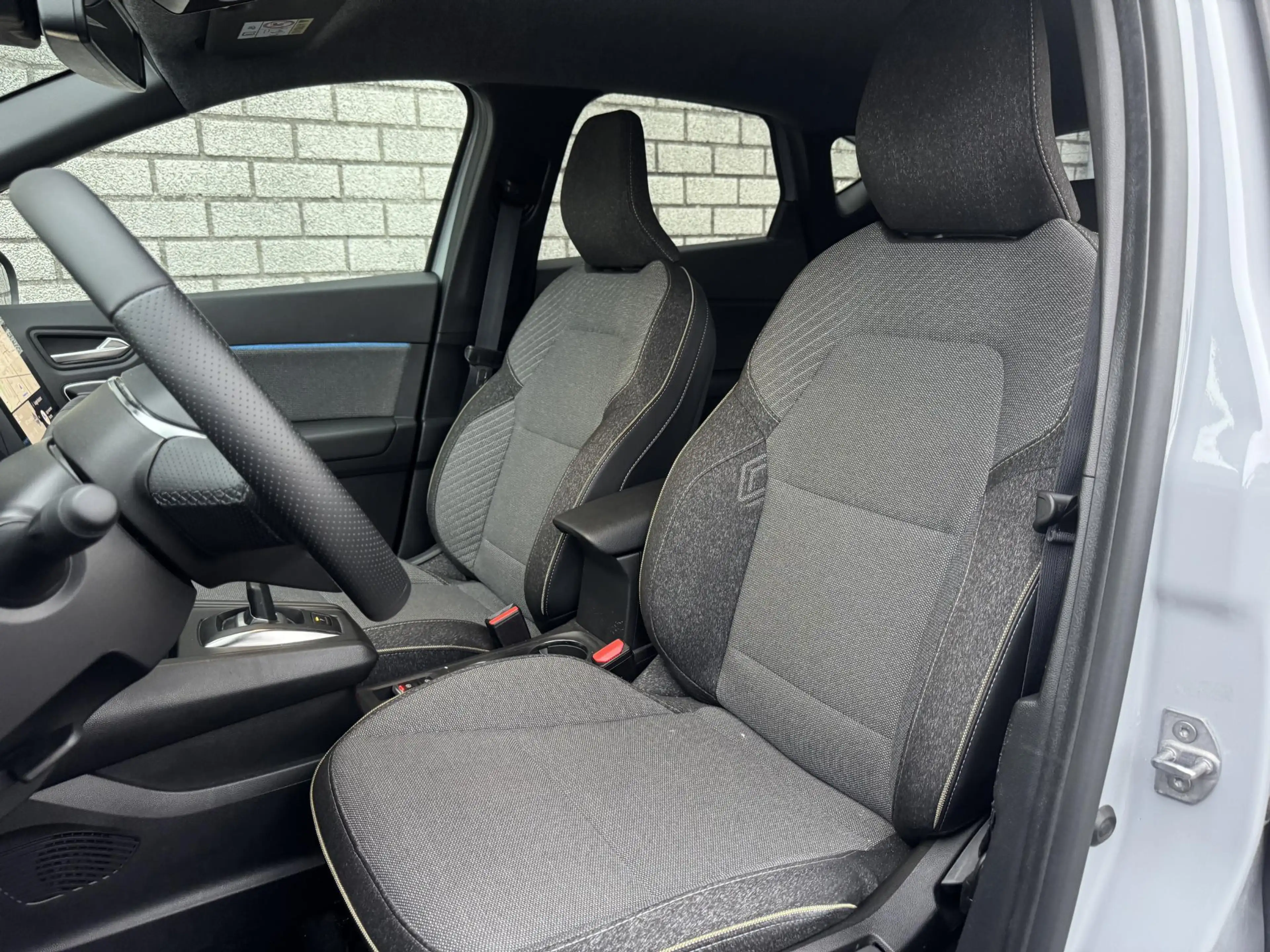 Renault Captur 1.8 E-Tech Full Hybrid 160 Techno | Camera | Navig — photo 7