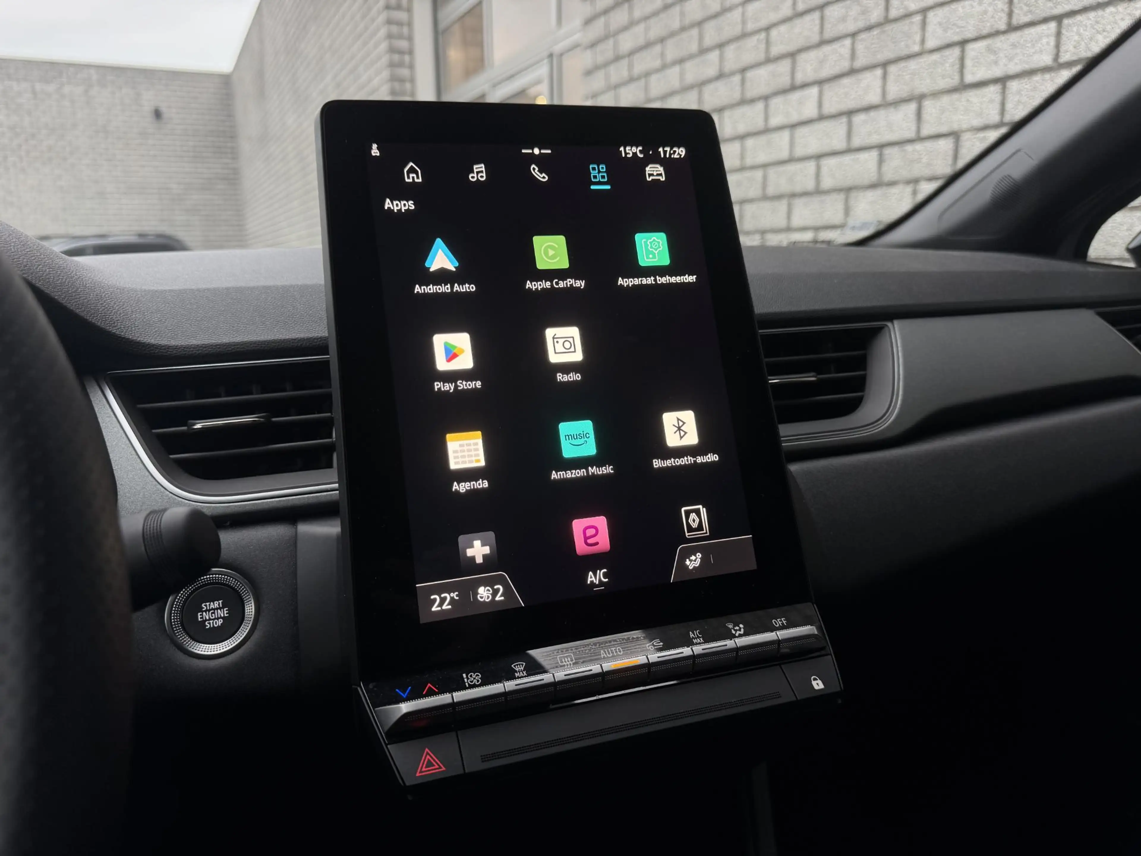 Renault Captur 1.8 E-Tech Full Hybrid 160 Techno | Camera | Navig — photo 32