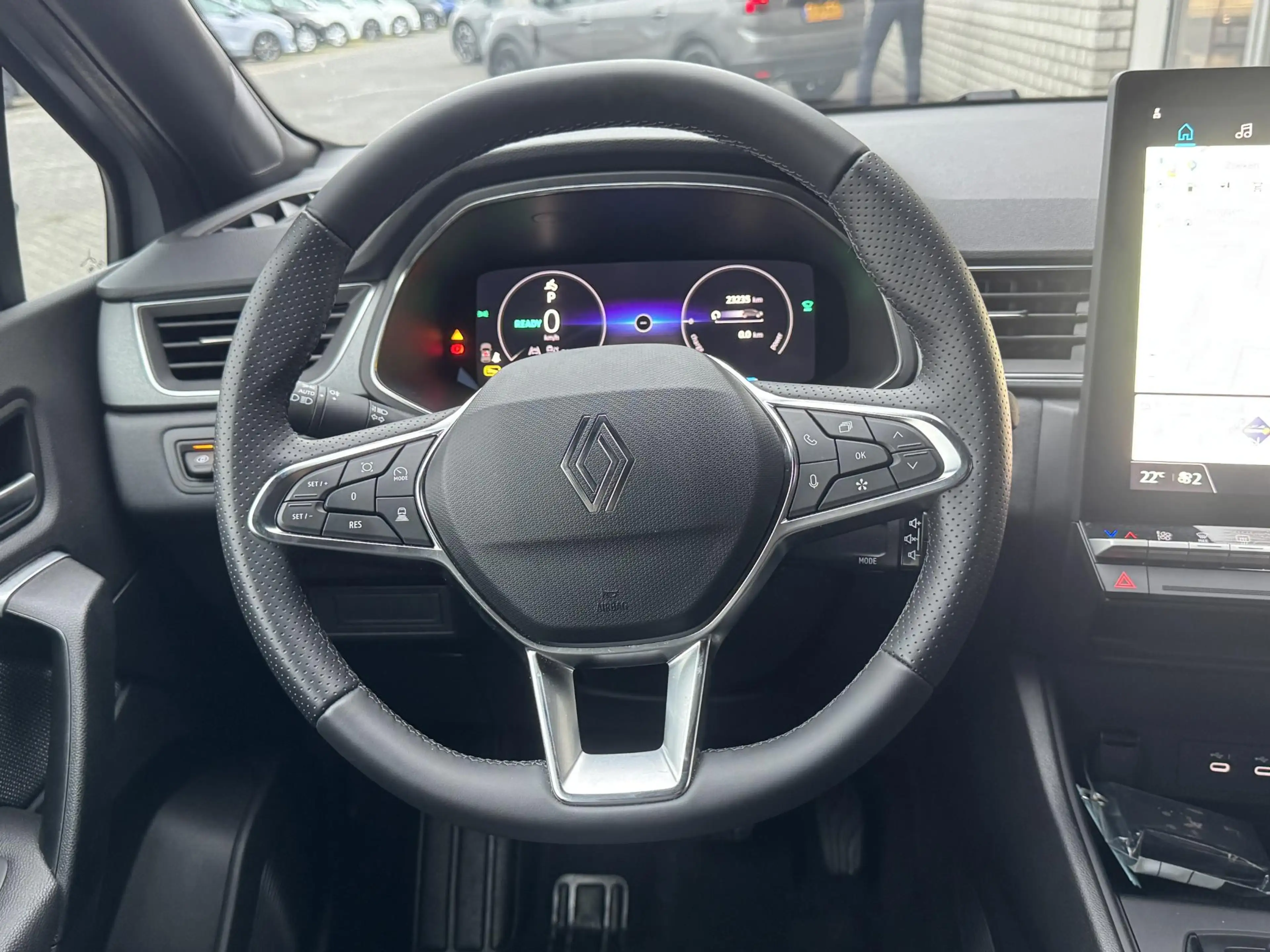 Renault Captur 1.8 E-Tech Full Hybrid 160 Techno | Camera | Navig — photo 19