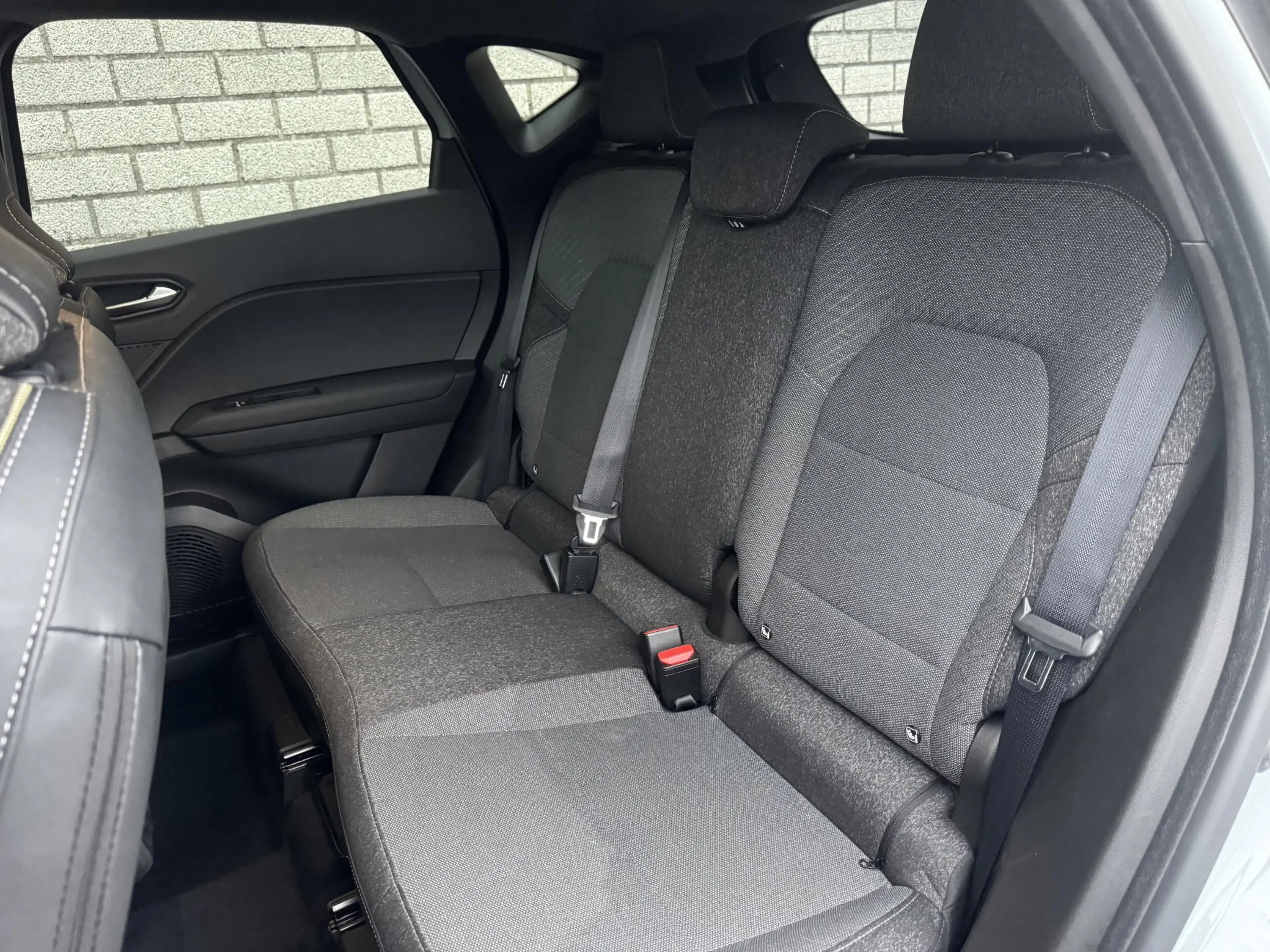 Renault Captur 1.8 E-Tech Full Hybrid 160 Techno | Camera | Navig — photo 8