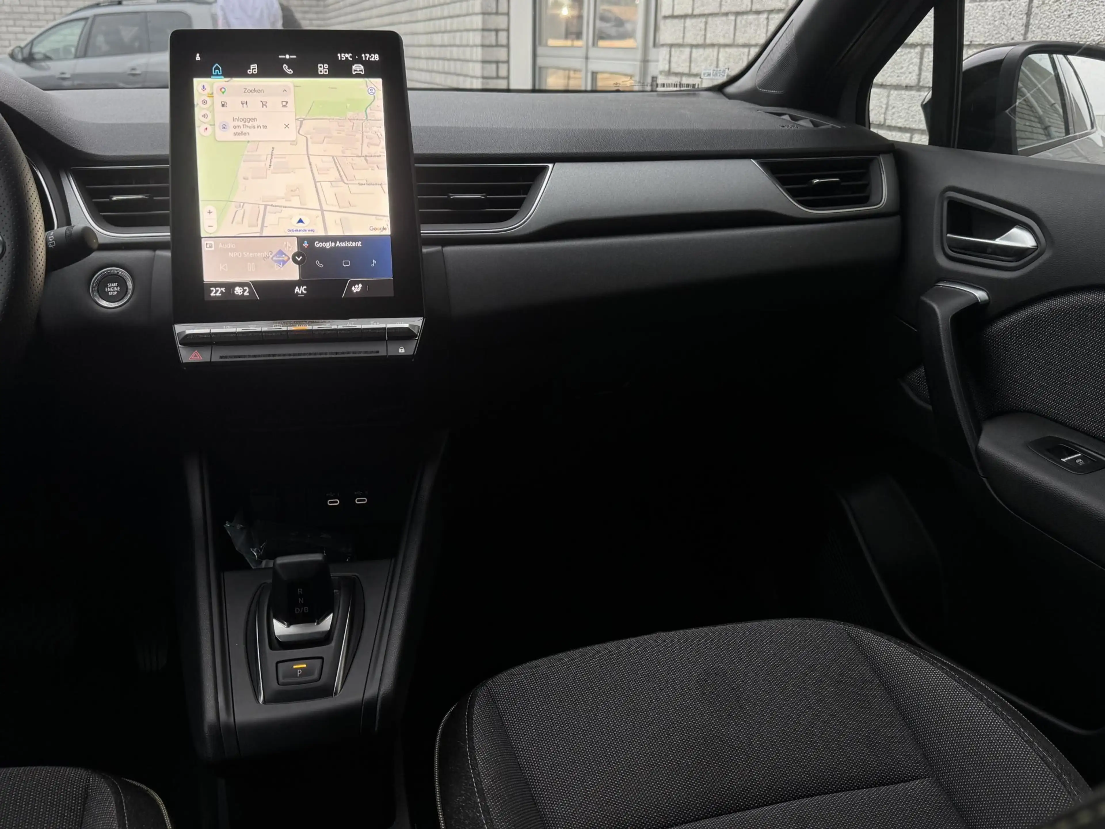 Renault Captur 1.8 E-Tech Full Hybrid 160 Techno | Camera | Navig — photo 10