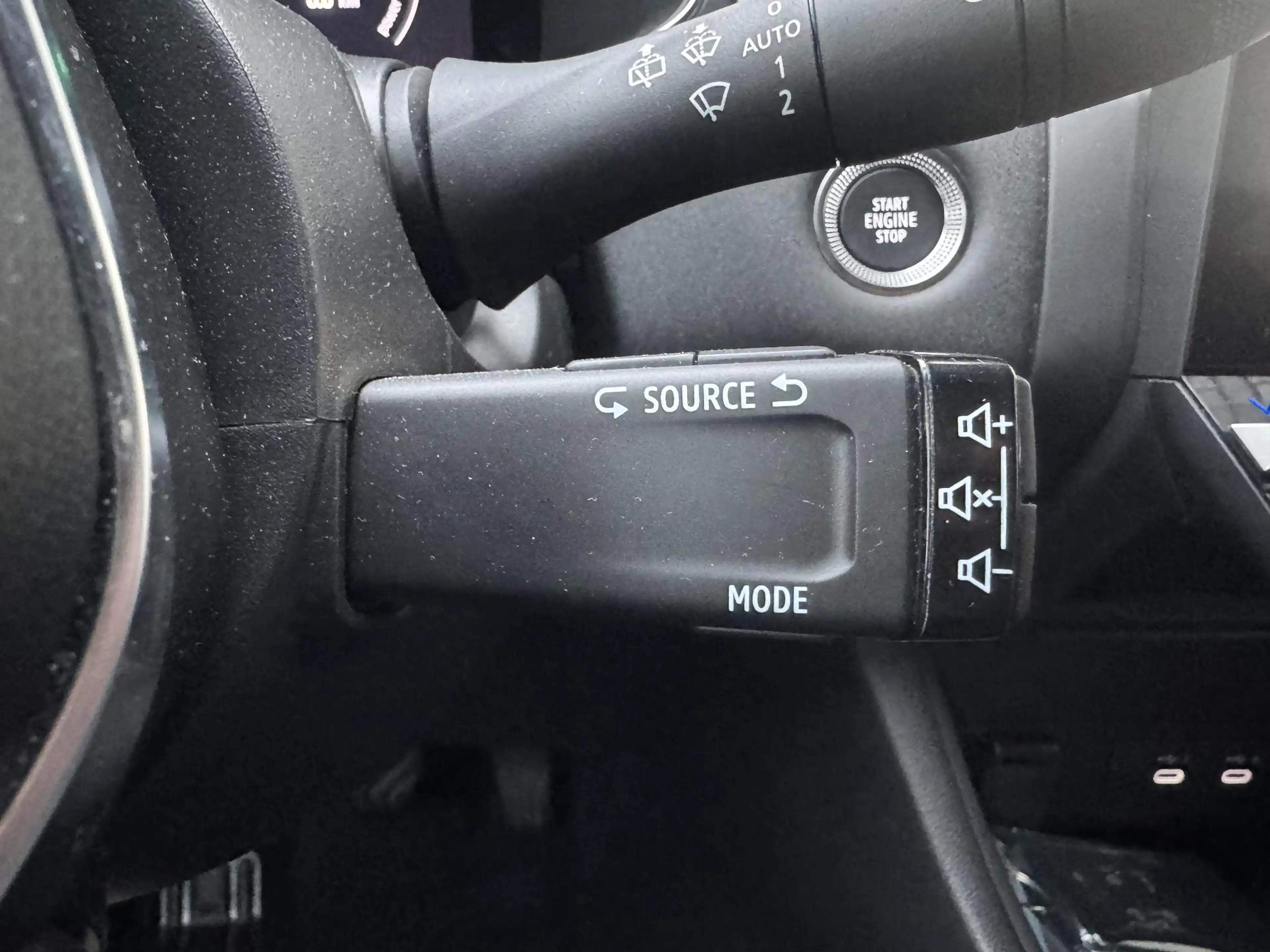 Renault Captur 1.8 E-Tech Full Hybrid 160 Techno | Camera | Navig — photo 22