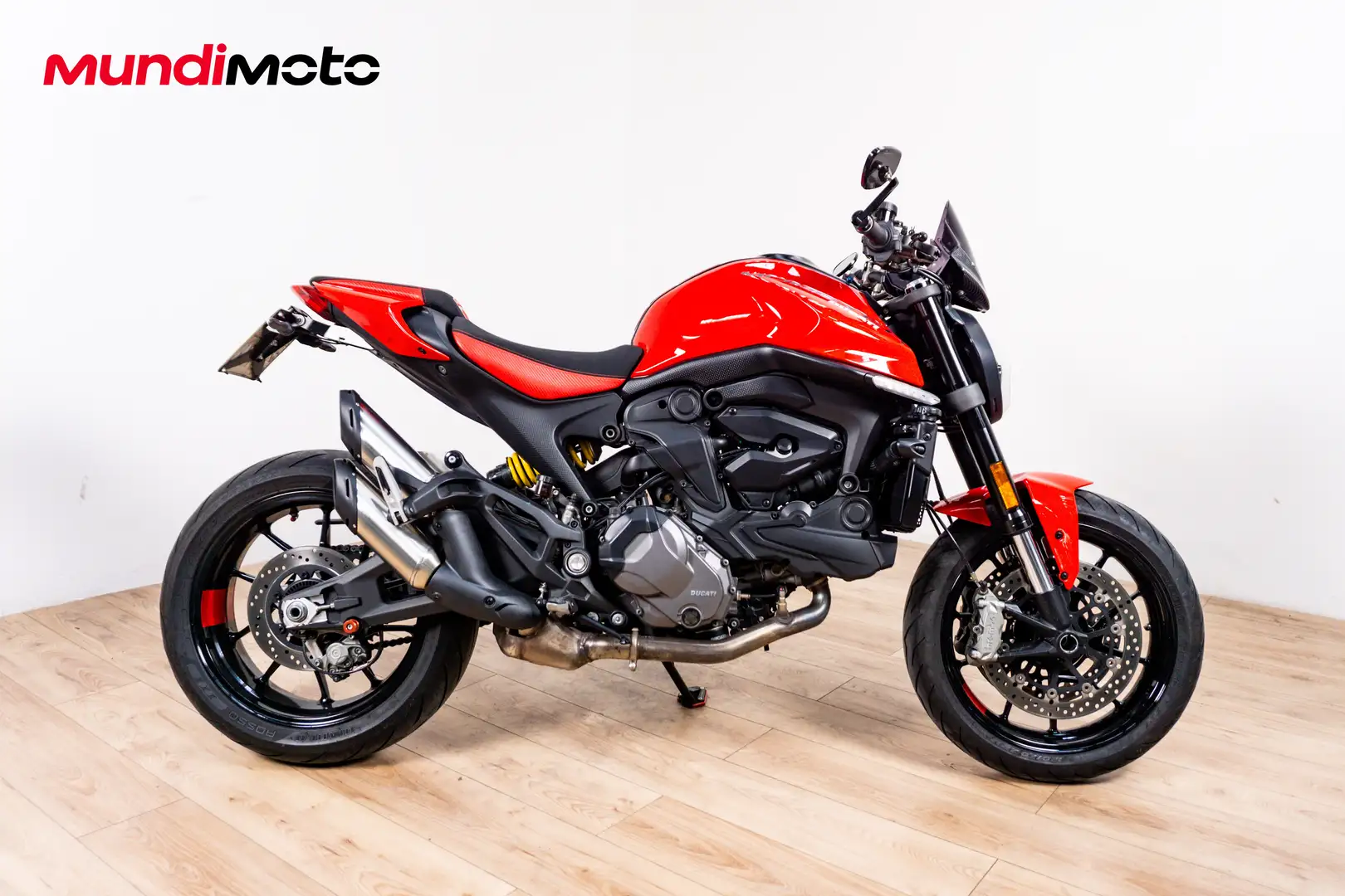 Ducati Monster 937 - 1