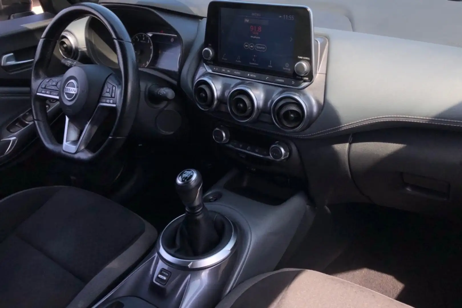 Nissan Juke 1.0 DIG-T N-Connecta 4x2 114 Blanc - 2