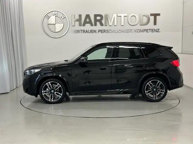 BMW X1 view 3