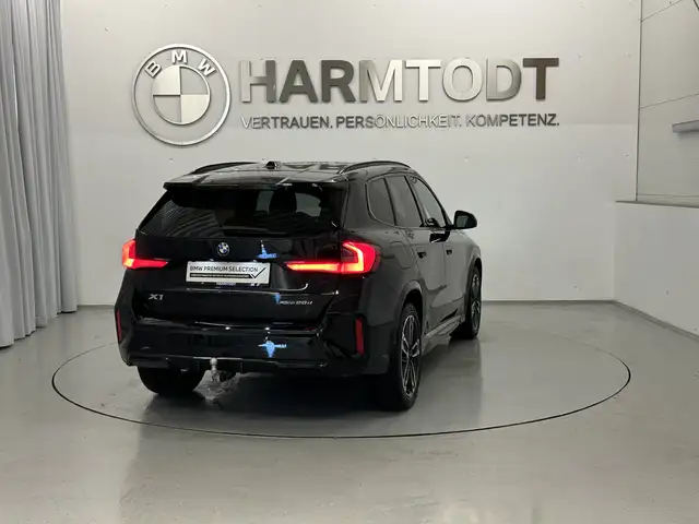 BMW X1 view 5