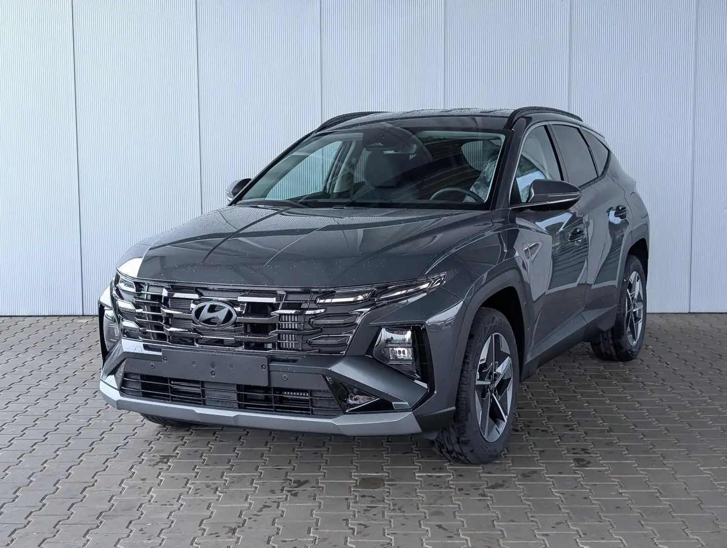 Hyundai TUCSON NX4 GO 1,6 T-GDi 2WD 6MT 160 PS / Sitz + Lenkra... Gris - 1
