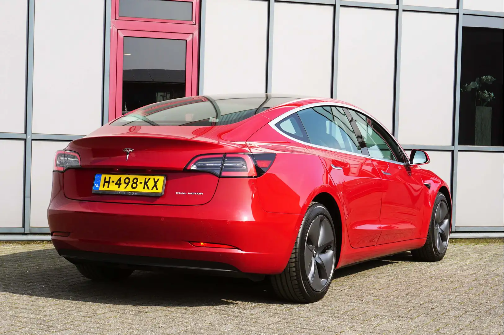 Tesla Model 3 Long Range AWD 75kWh Autopilot Rood - 2