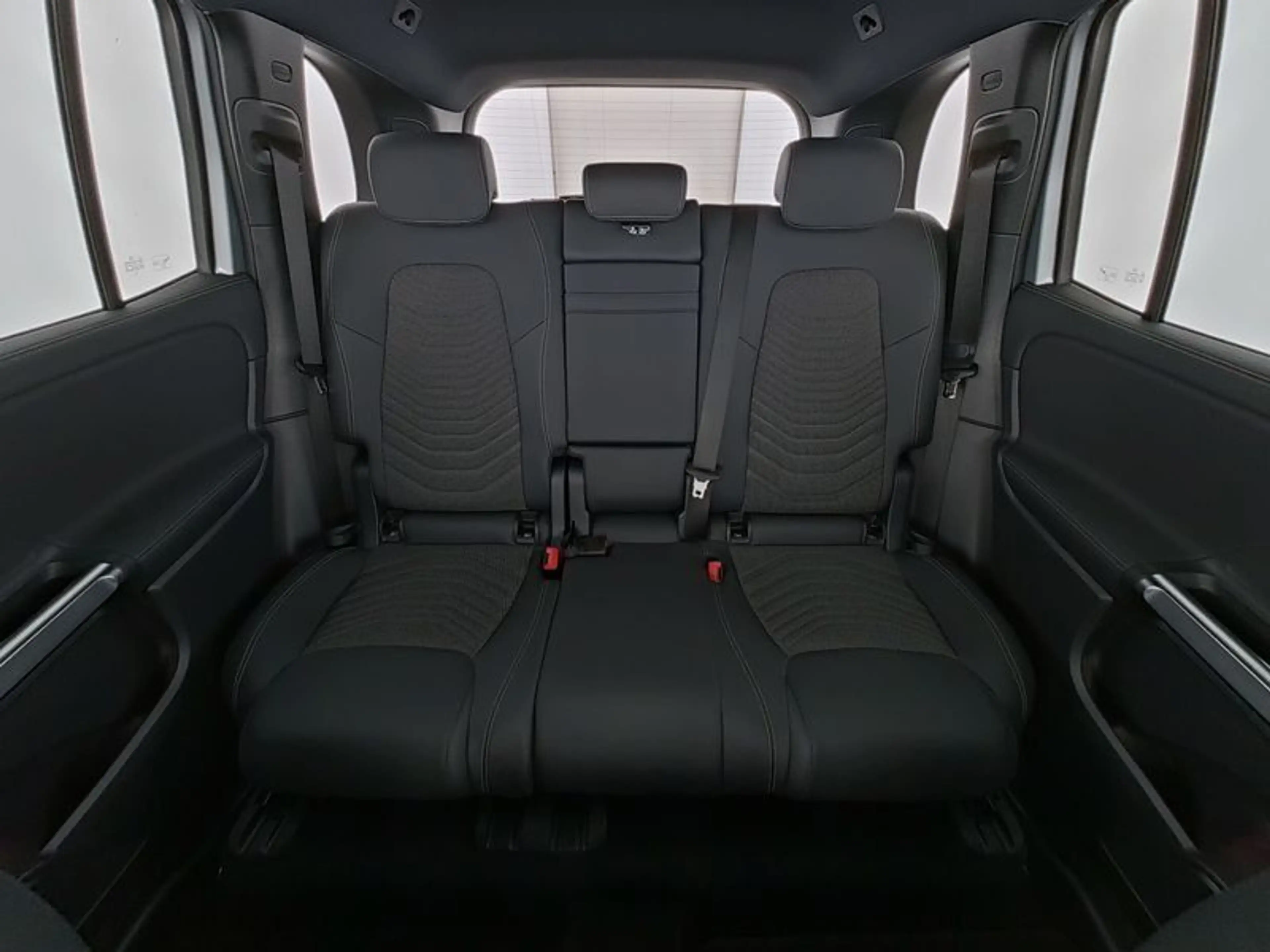 Mercedes-Benz EQB 250 PROG-ADVANC+ 360° MEMORY FAP SOUND WDGS — photo 8