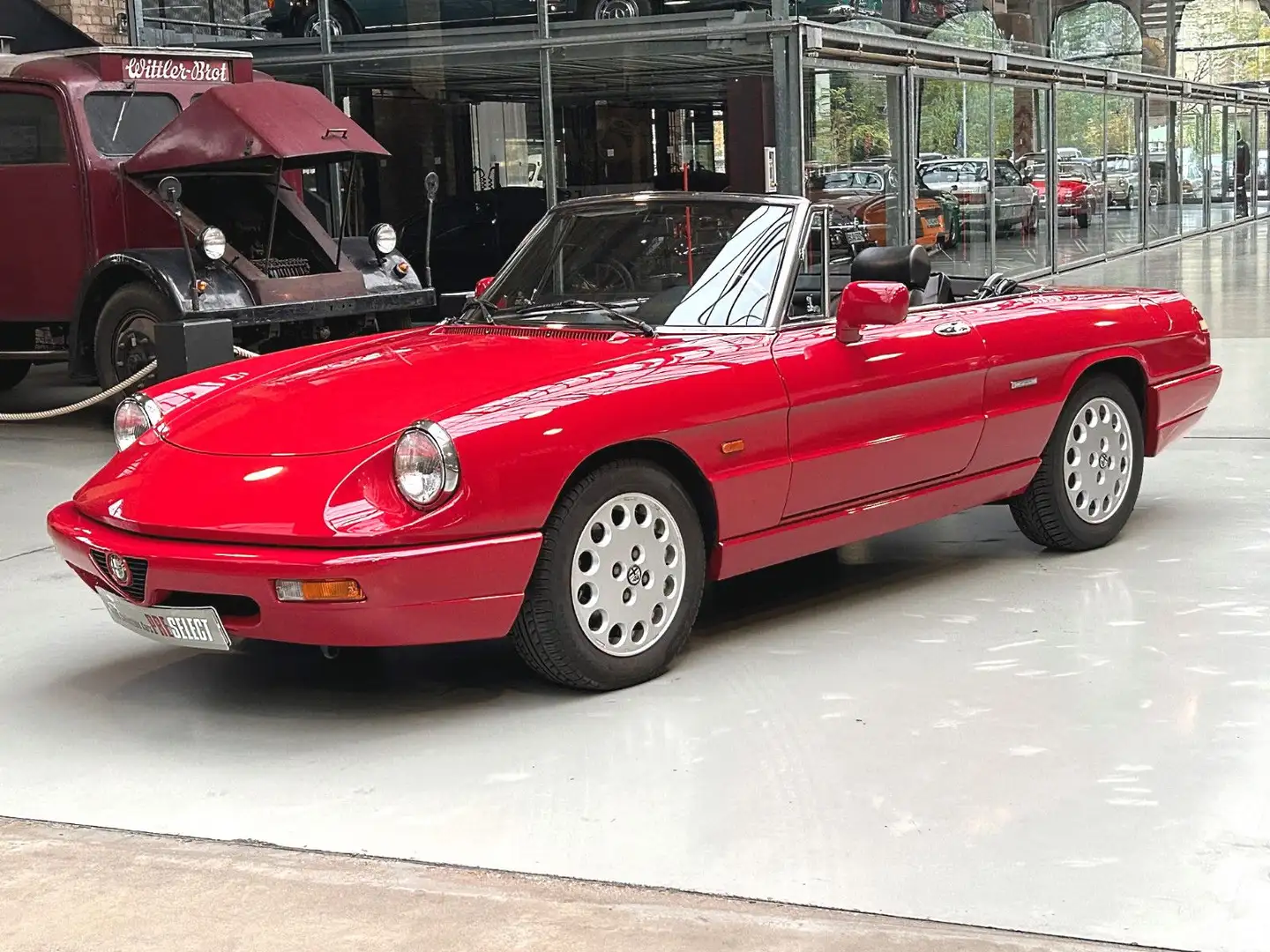 Alfa Romeo Spider 2.0i Serie 4 - gepfl. Diplomaten-Besitz! Rot - 2