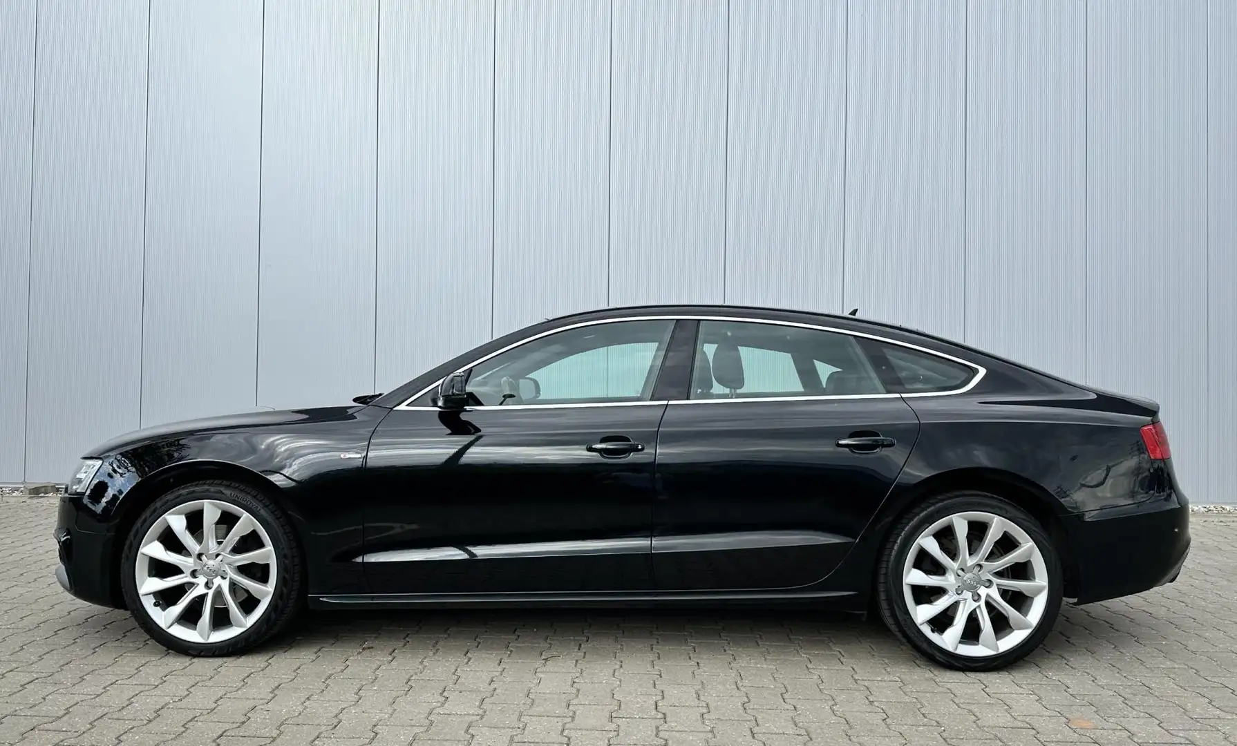 Audi A5 Sportback 1.8 TFSI 170PK S-Line sport edition 19'' Zwart - 2