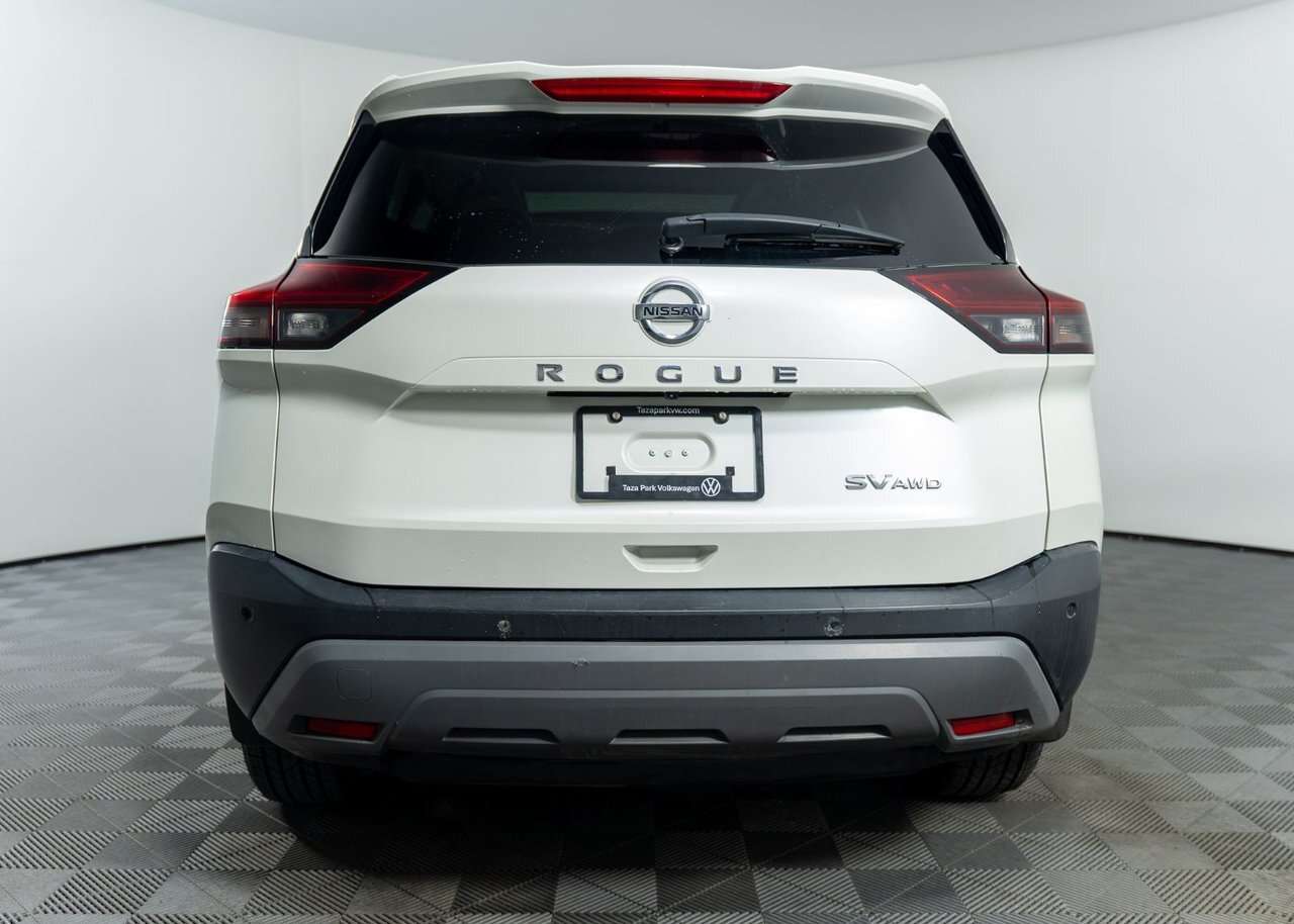 2021 Nissan Rogue SV — снимка 1