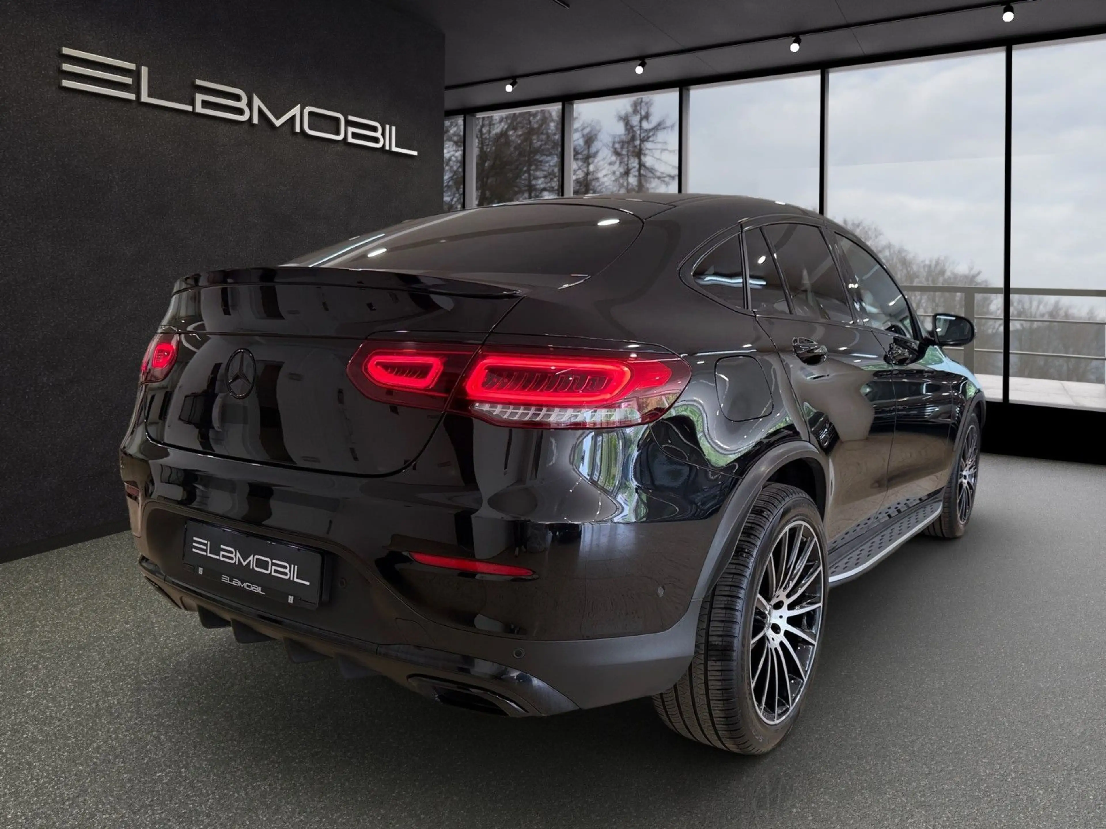 Mercedes-Benz GLC 400 d 4Matic Coupe AMG Line*Night-Paket* — photo 3
