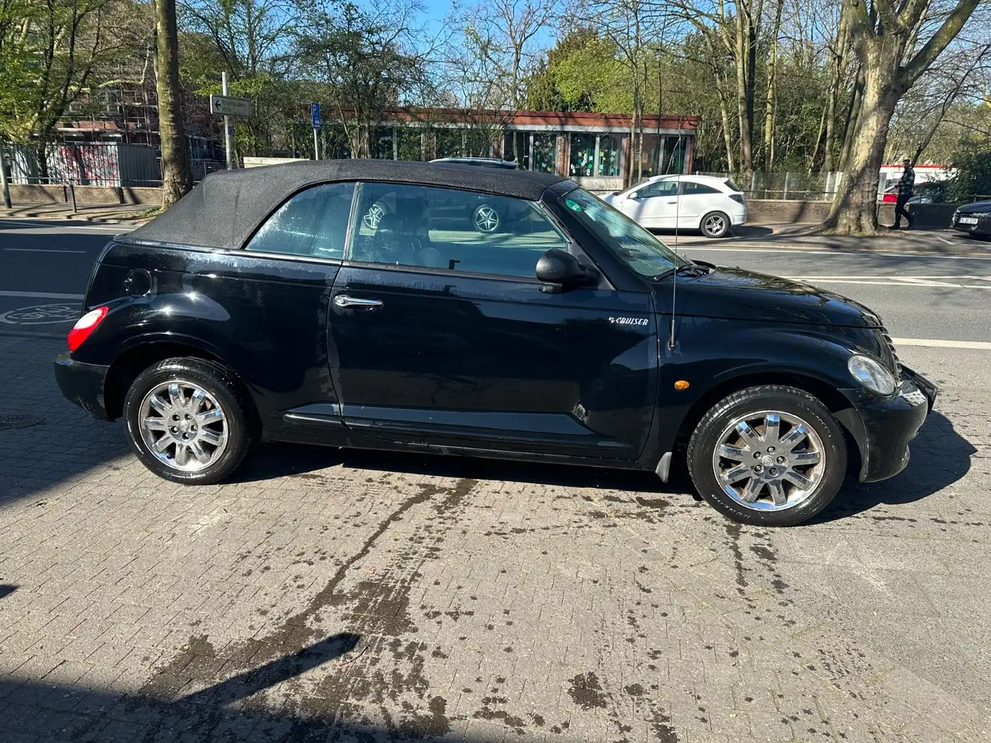 Chrysler PT Cruiser Cabrio 2.4 Limited Schwarz - 2