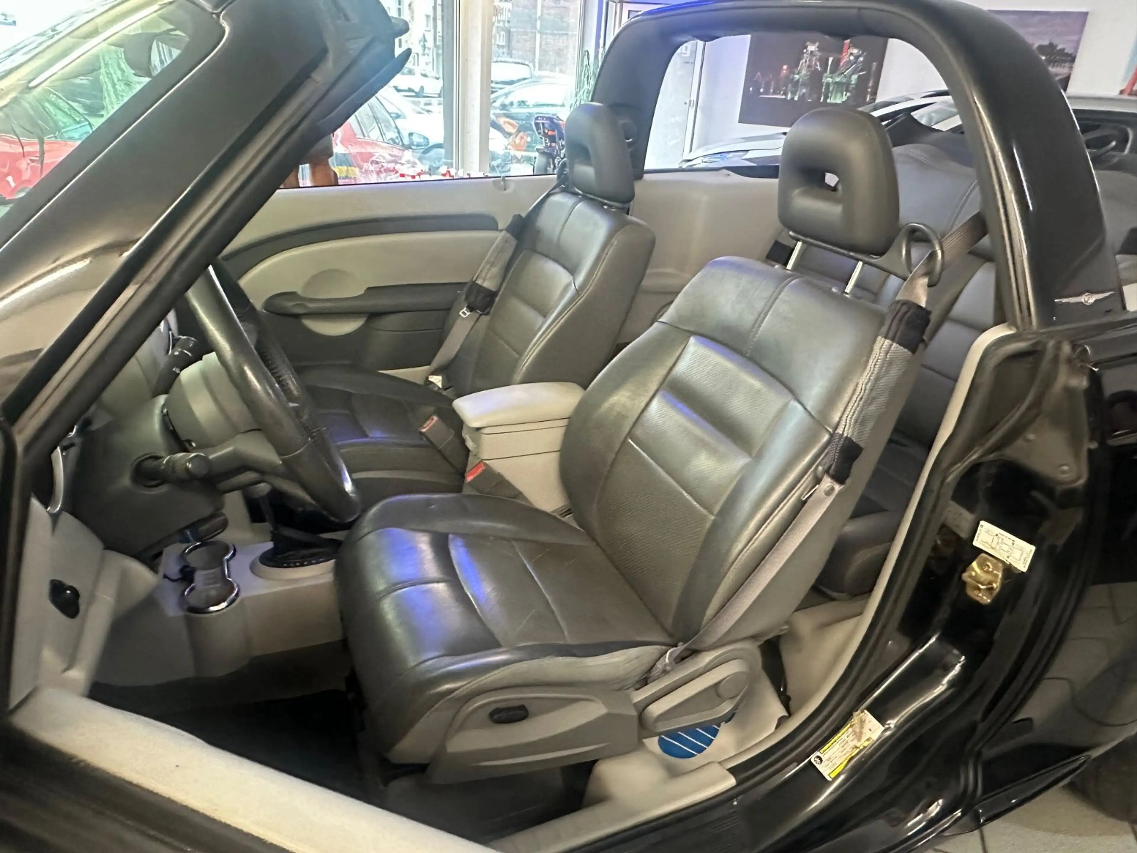 Chrysler PT Cruiser Cabrio 2.4 Limited — photo 13