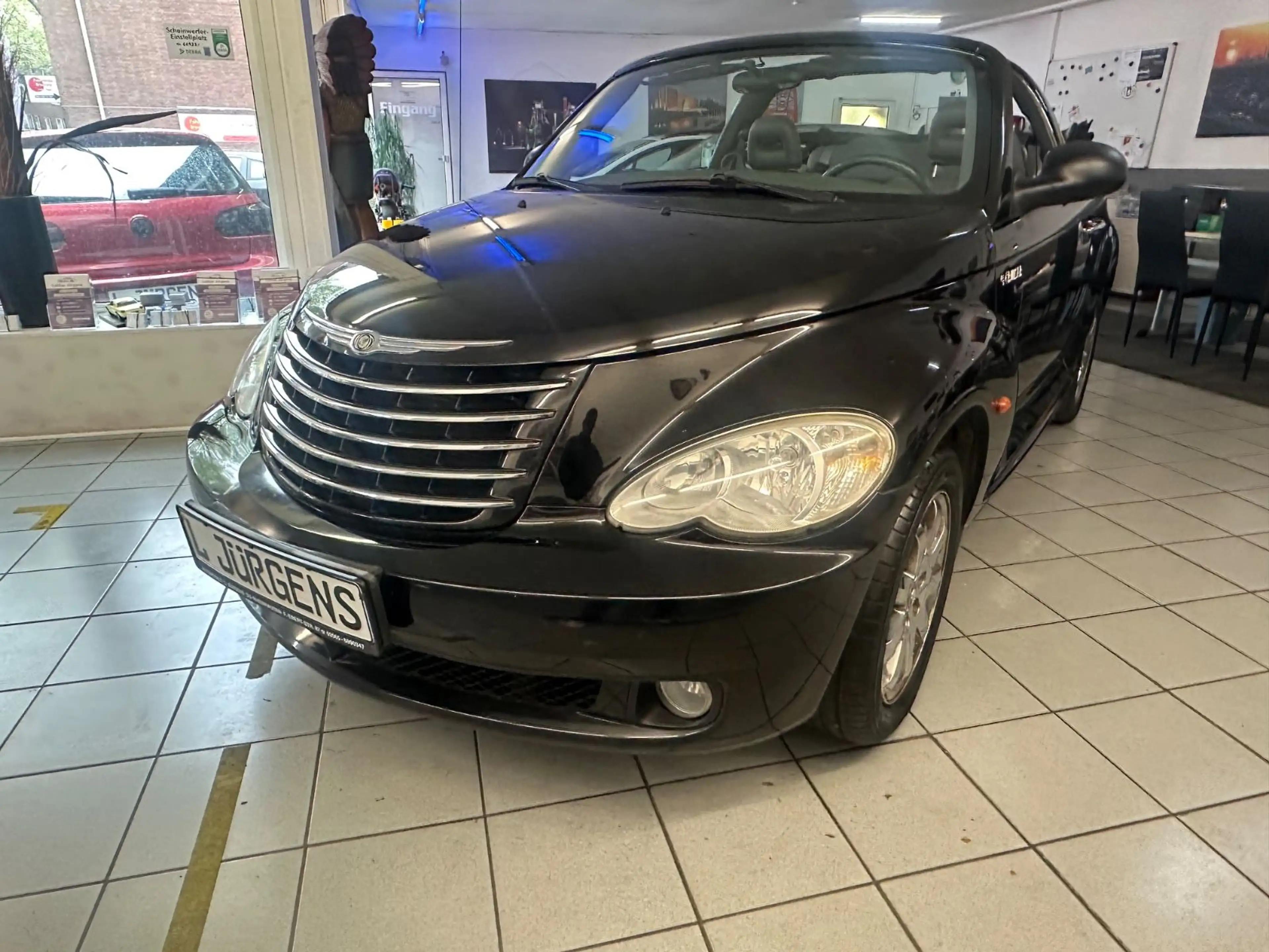 Chrysler PT Cruiser Cabrio 2.4 Limited — photo 15