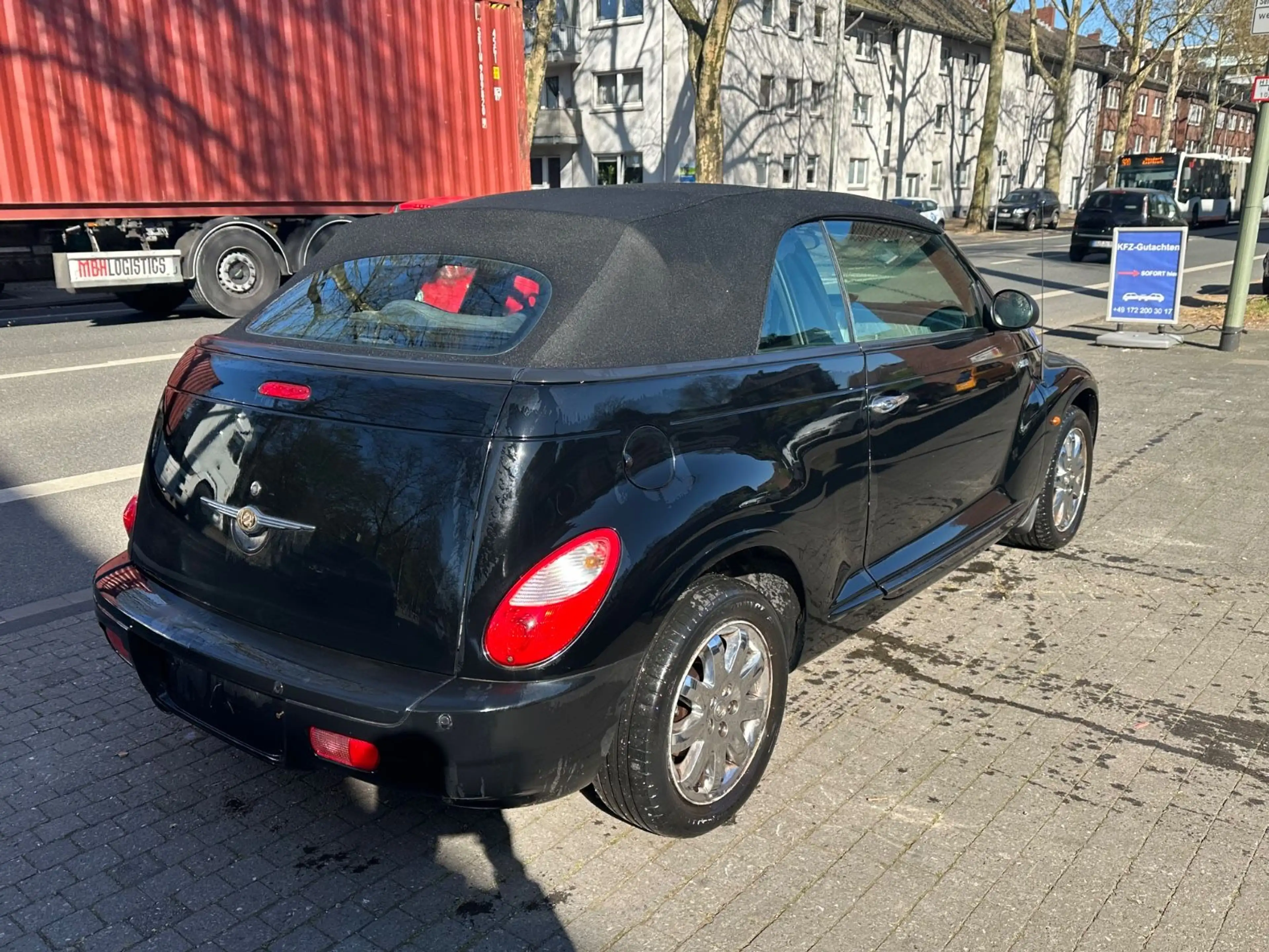 Chrysler PT Cruiser Cabrio 2.4 Limited — photo 3