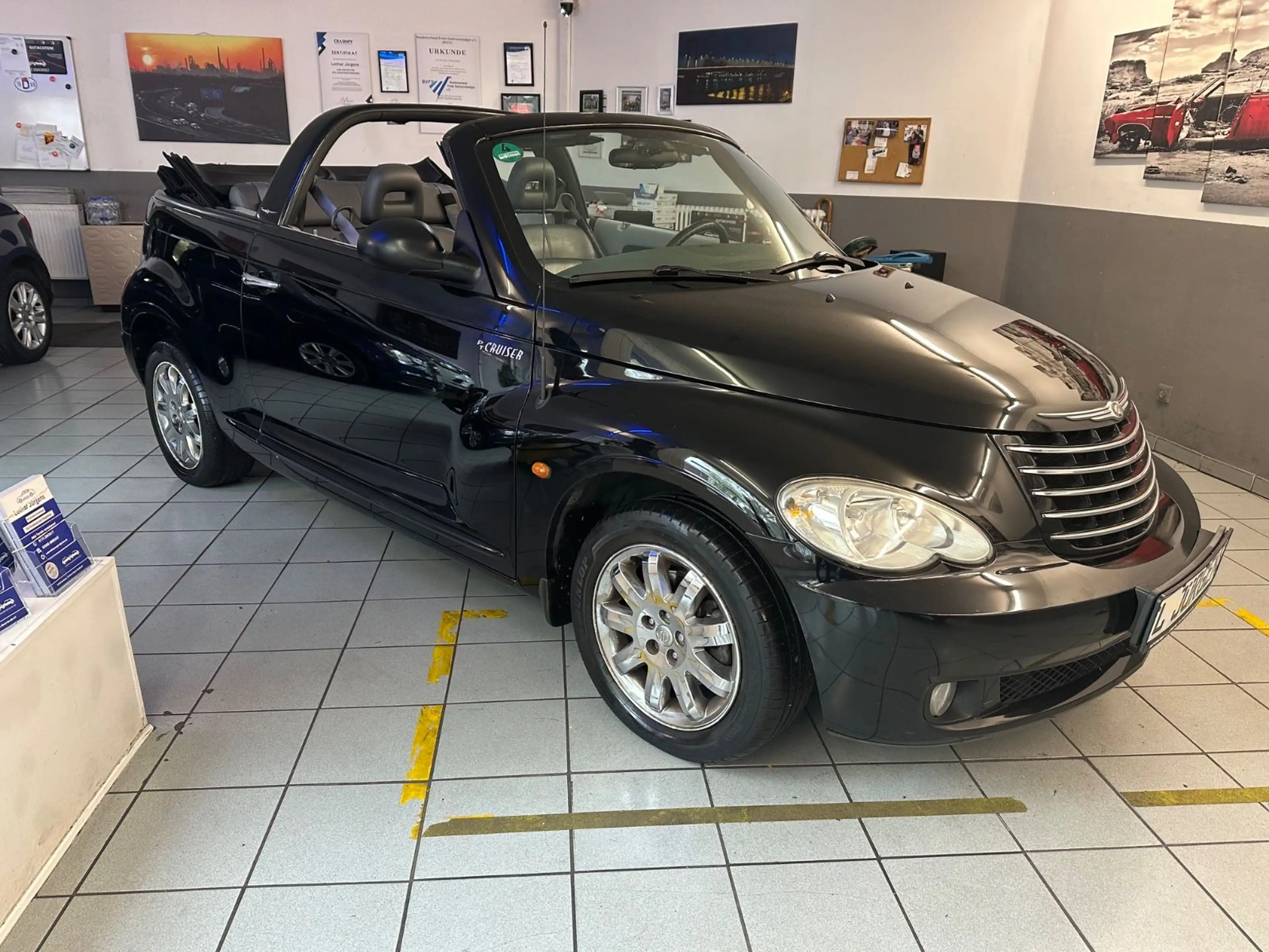 Chrysler PT Cruiser Cabrio 2.4 Limited — photo 10