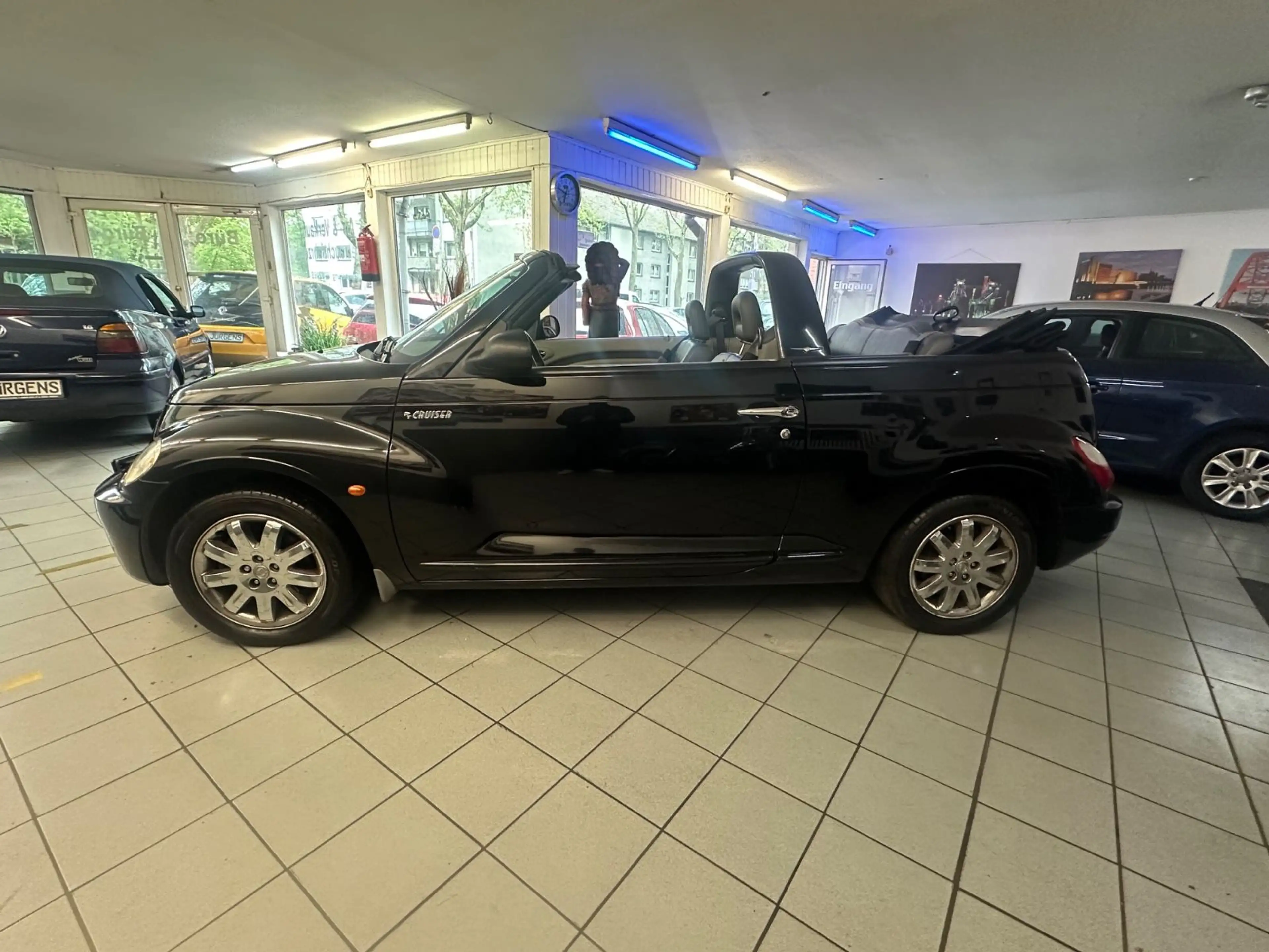 Chrysler PT Cruiser Cabrio 2.4 Limited — photo 11