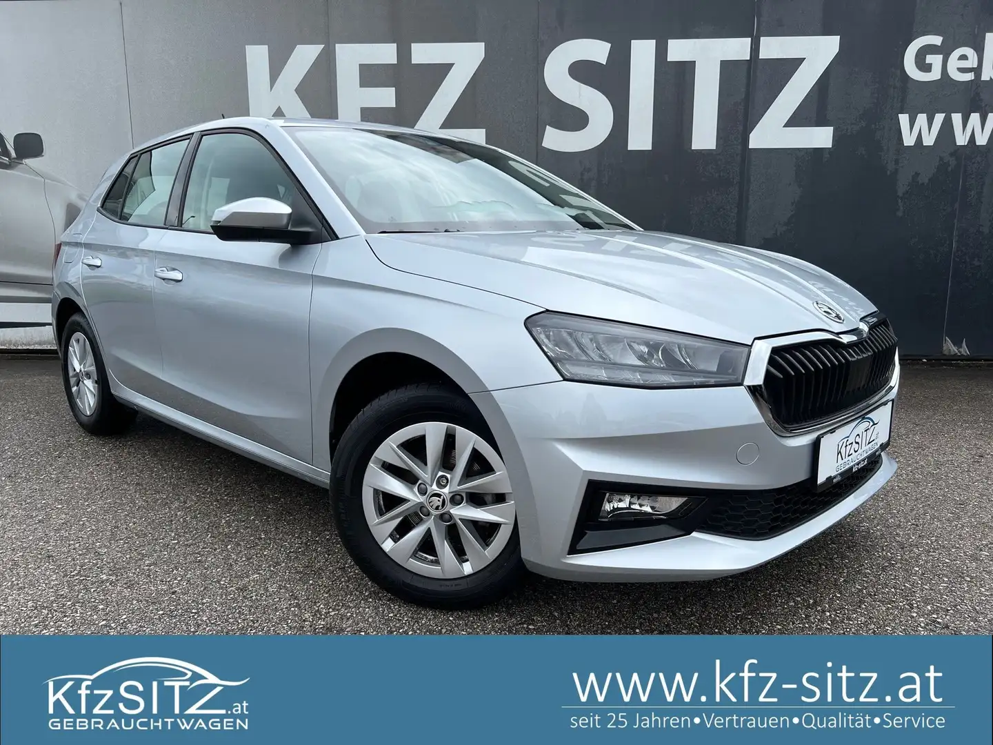 Skoda Fabia Ambition 1,0 | PDC*TEMP Silber - 1