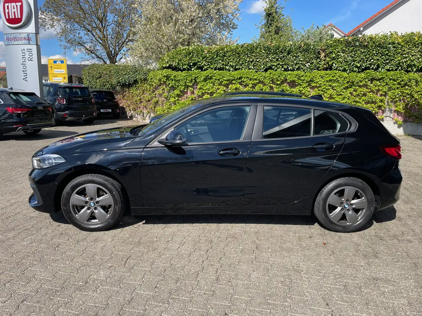 BMW 118 118 i Advantage Schwarz - 2