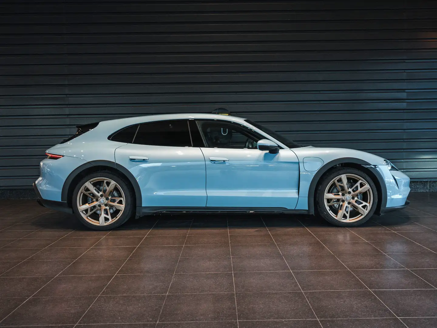 Porsche Taycan 4 Cross Turismo Bleu - 2