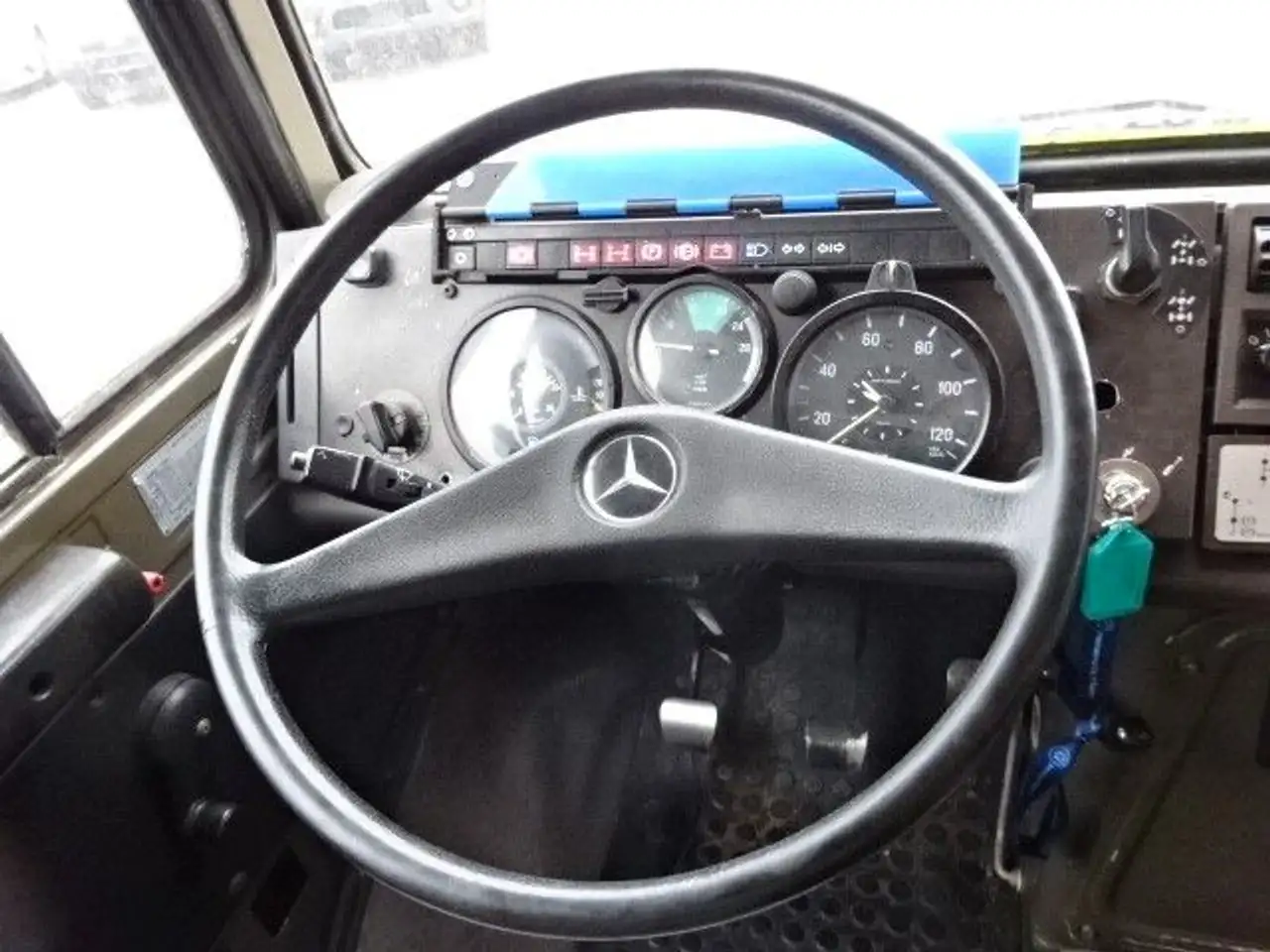 Mercedes-Benz Unimog U 1300 L Turbo OM 366 Pritsche 4x4, foto 10