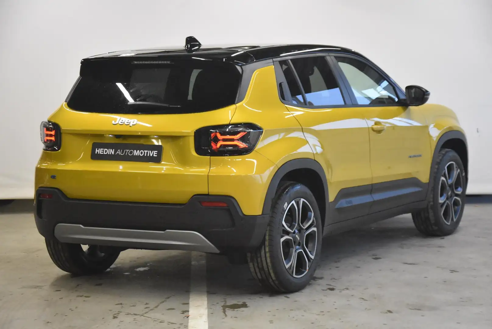 Jeep Avenger Summit 54 kWh | Leder Pakket | Direct leverbaar | Geel - 2