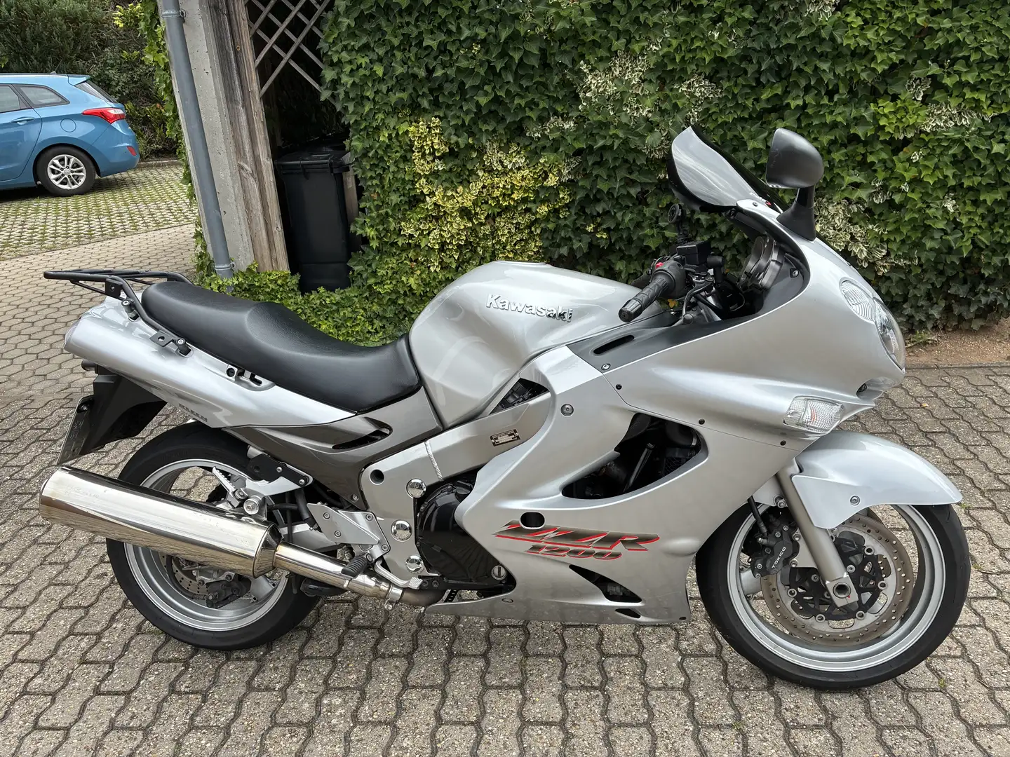 Kawasaki ZZR 1200 Zilver - 2