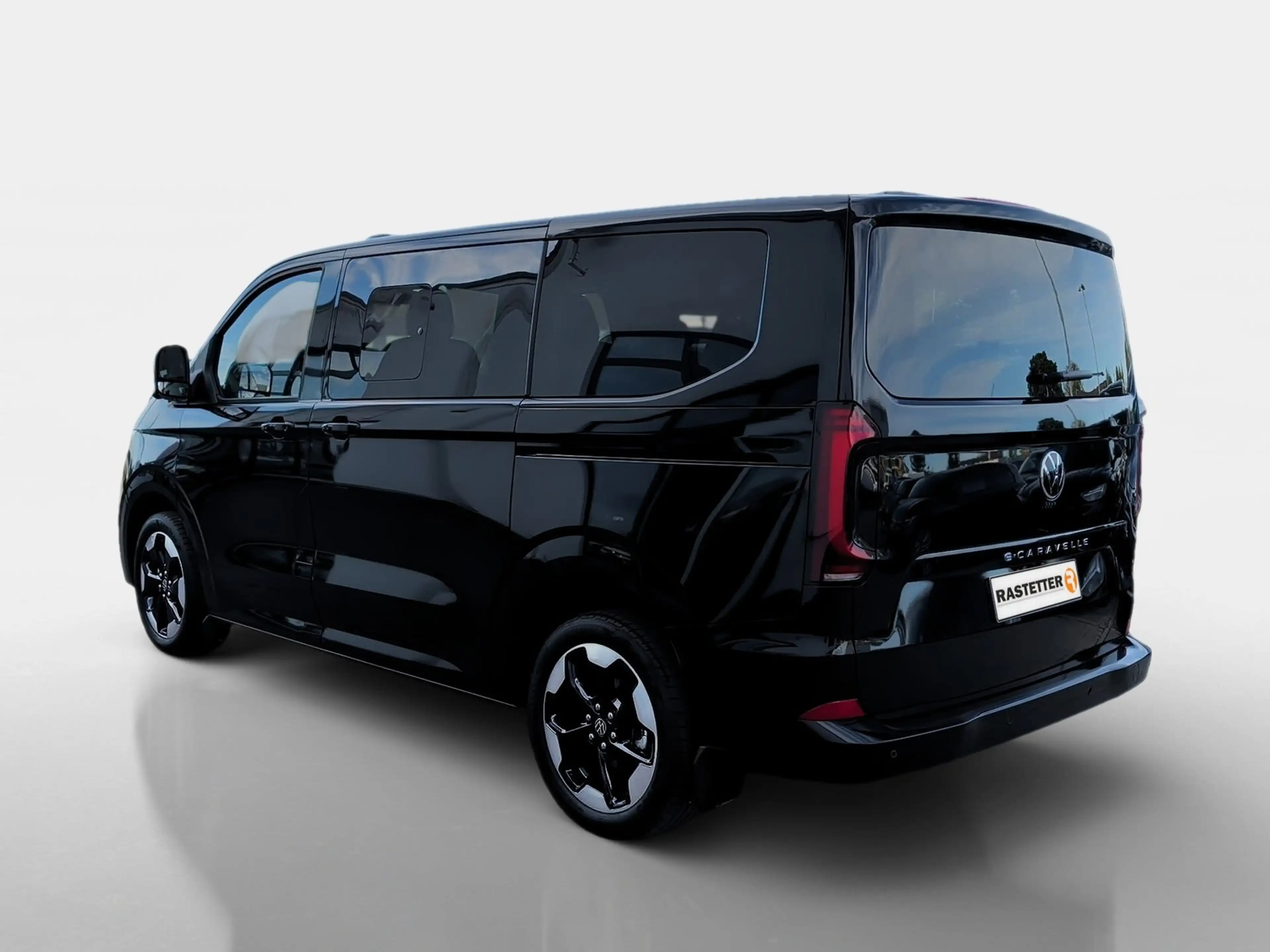 Volkswagen T7 Caravelle T7 e-Caravelle Style 8Sitze+Leder+Pano+AHK+Harman+ — photo 4