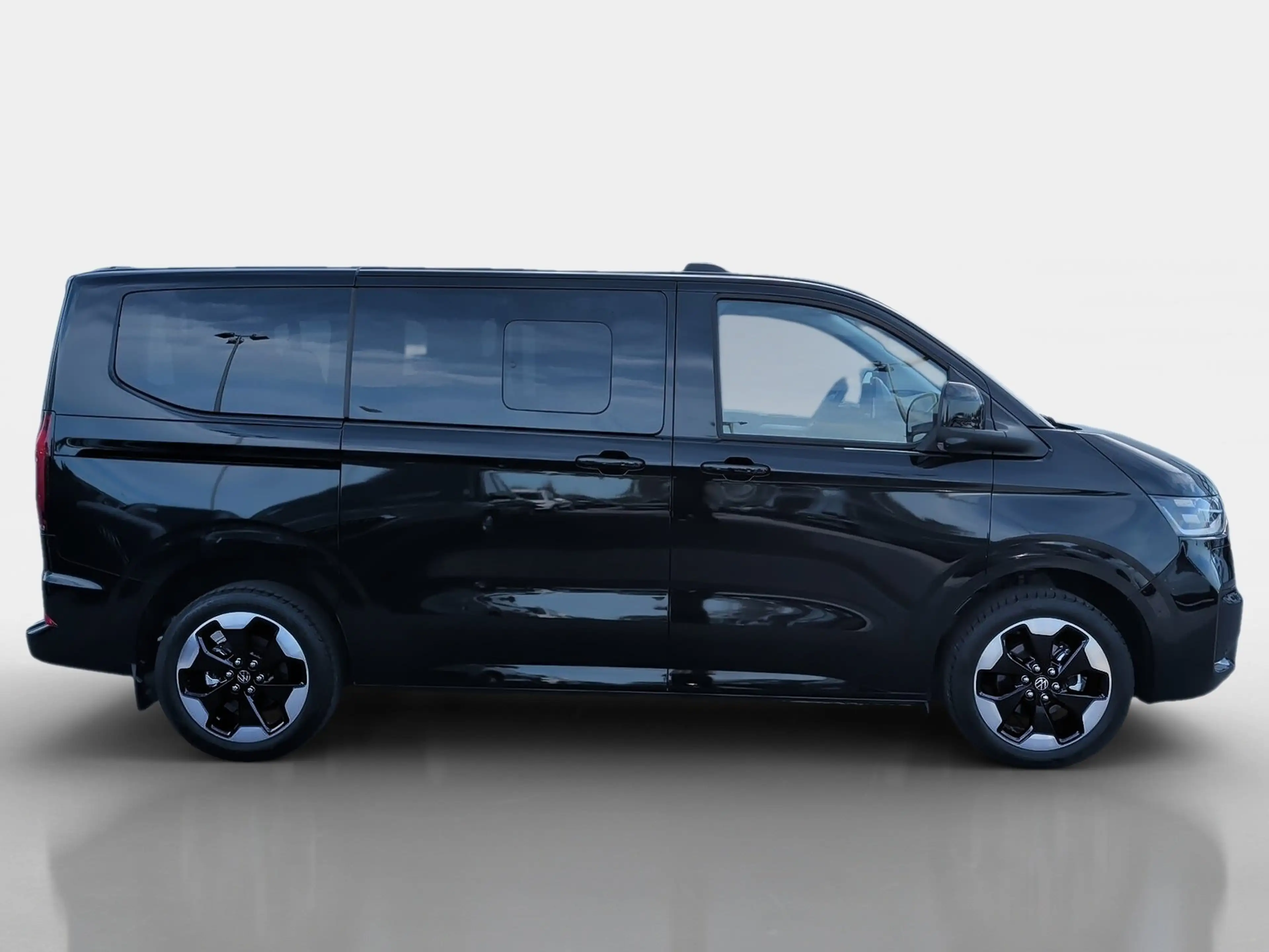 Volkswagen T7 Caravelle T7 e-Caravelle Style 8Sitze+Leder+Pano+AHK+Harman+ — photo 7