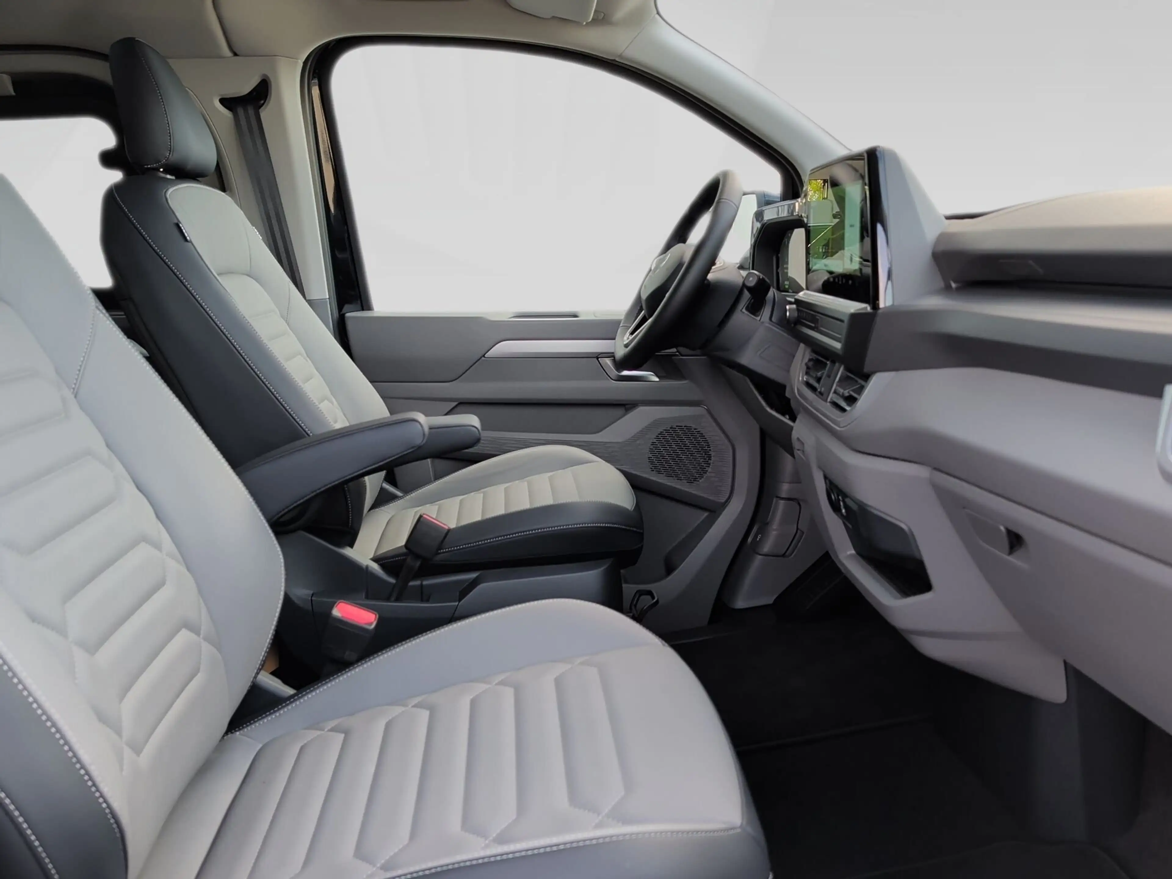 Volkswagen T7 Caravelle T7 e-Caravelle Style 8Sitze+Leder+Pano+AHK+Harman+ — photo 12