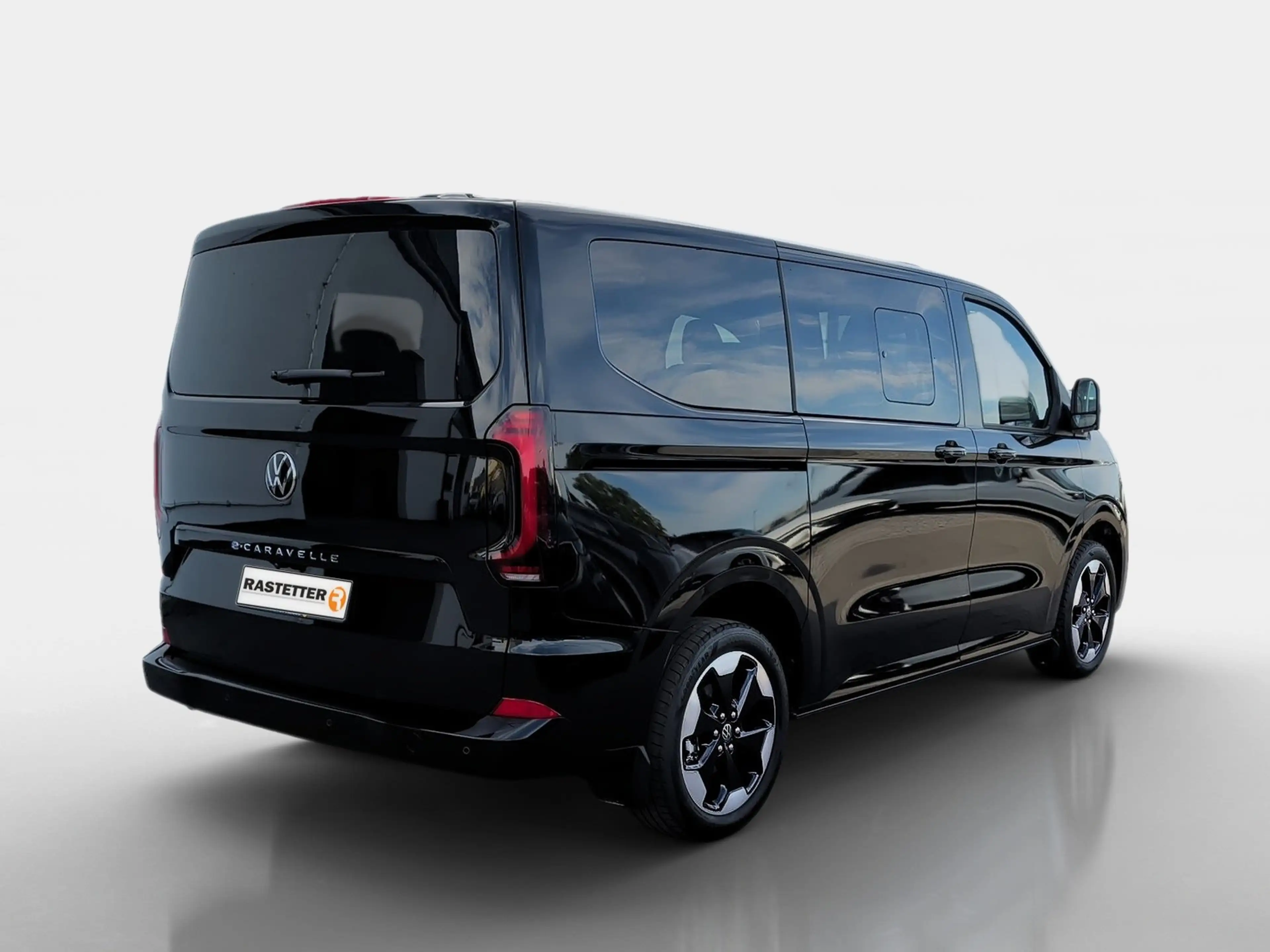 Volkswagen T7 Caravelle T7 e-Caravelle Style 8Sitze+Leder+Pano+AHK+Harman+ — photo 6