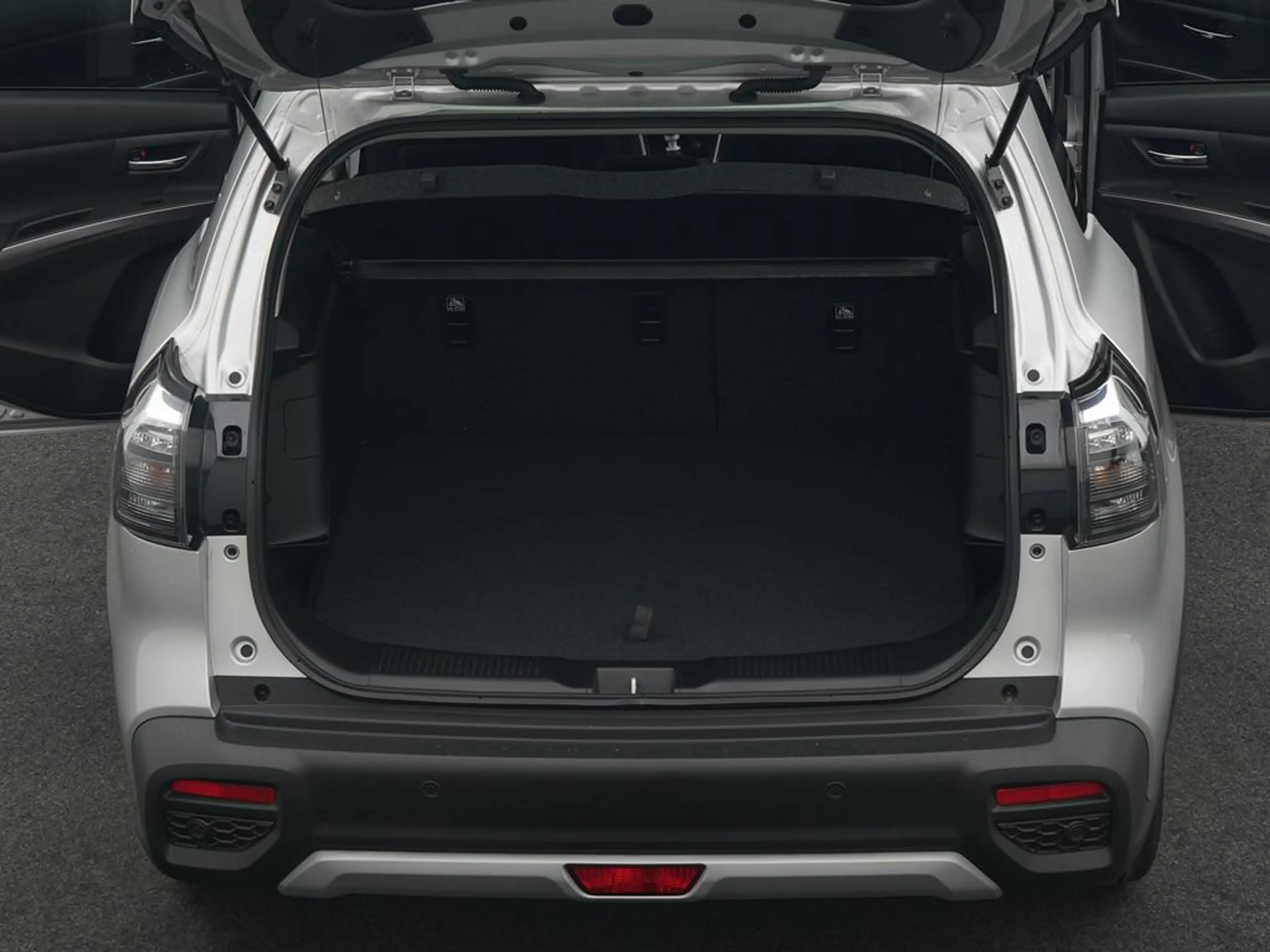 Suzuki SX4 S-Cross 1.4 COMFORT HYBRID — photo 8