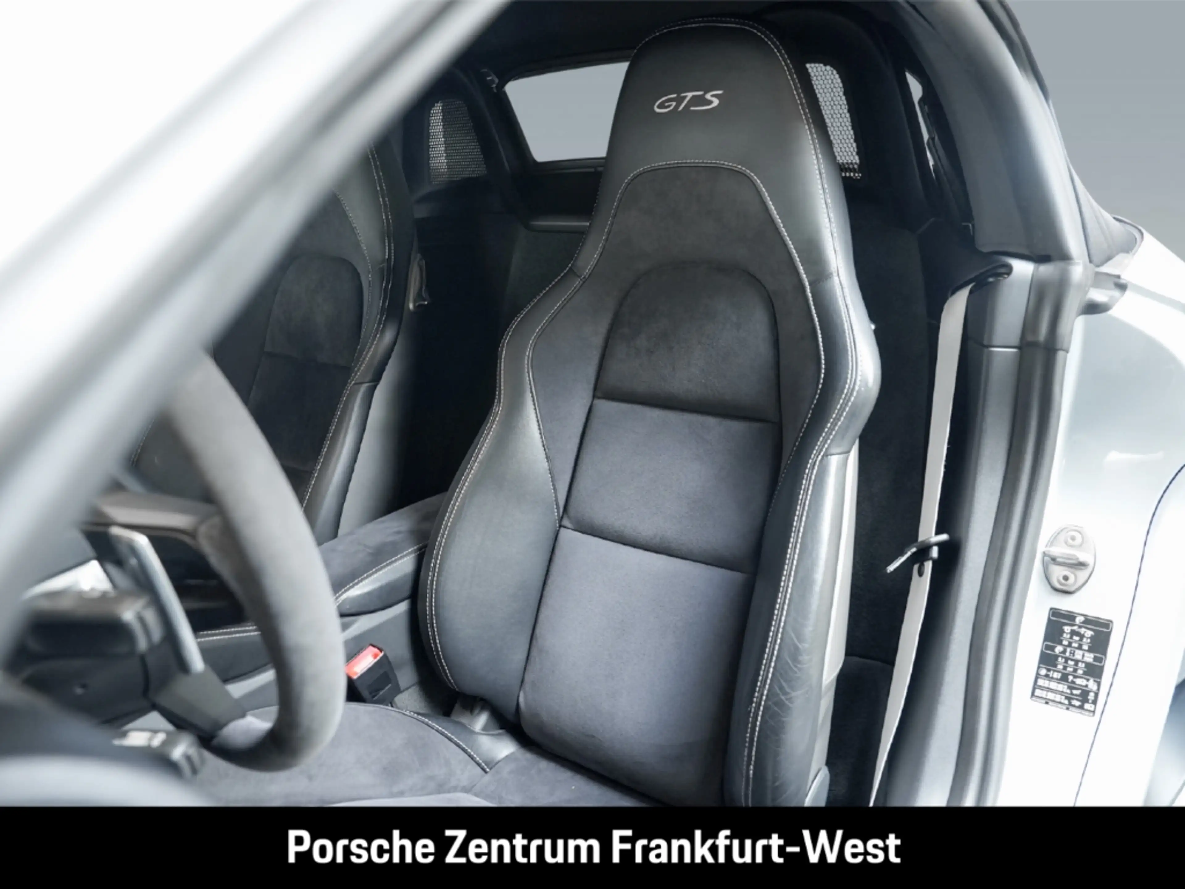Porsche Boxster 718 GTS — photo 12