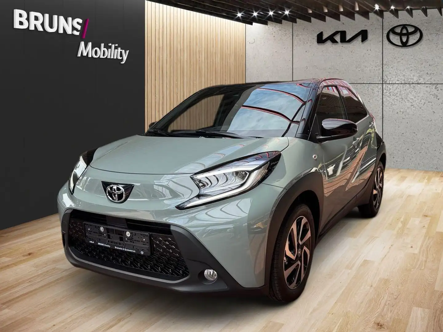 Toyota Aygo X 1,0 Pulse Kamera Android/Apple Verde - 2