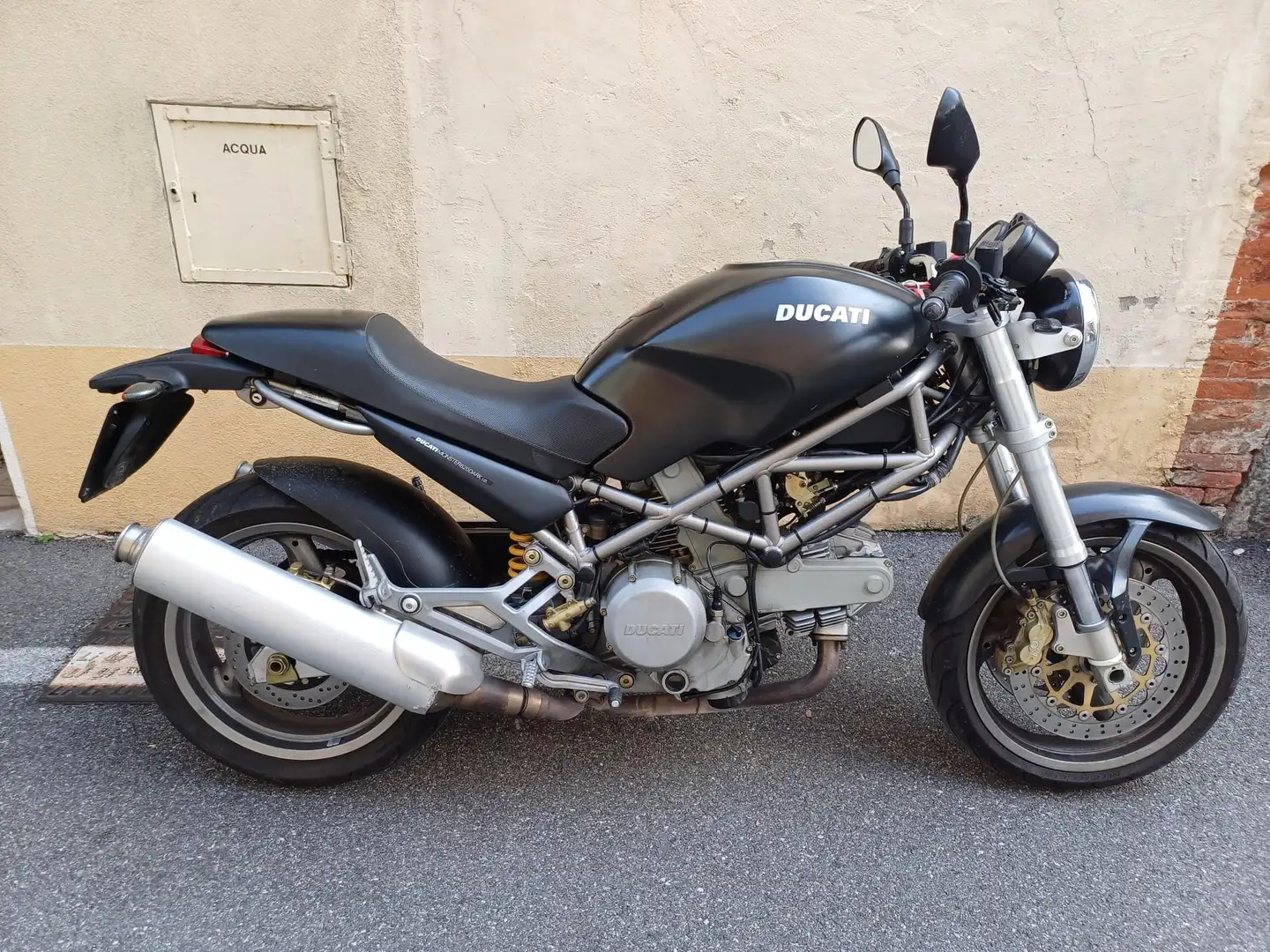 Ducati Monster 821 Nero - 1
