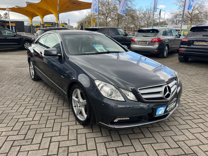 Mercedes-Benz E 350 E -Klasse Coupe E 350 CGI BlueEfficiency — photo 4