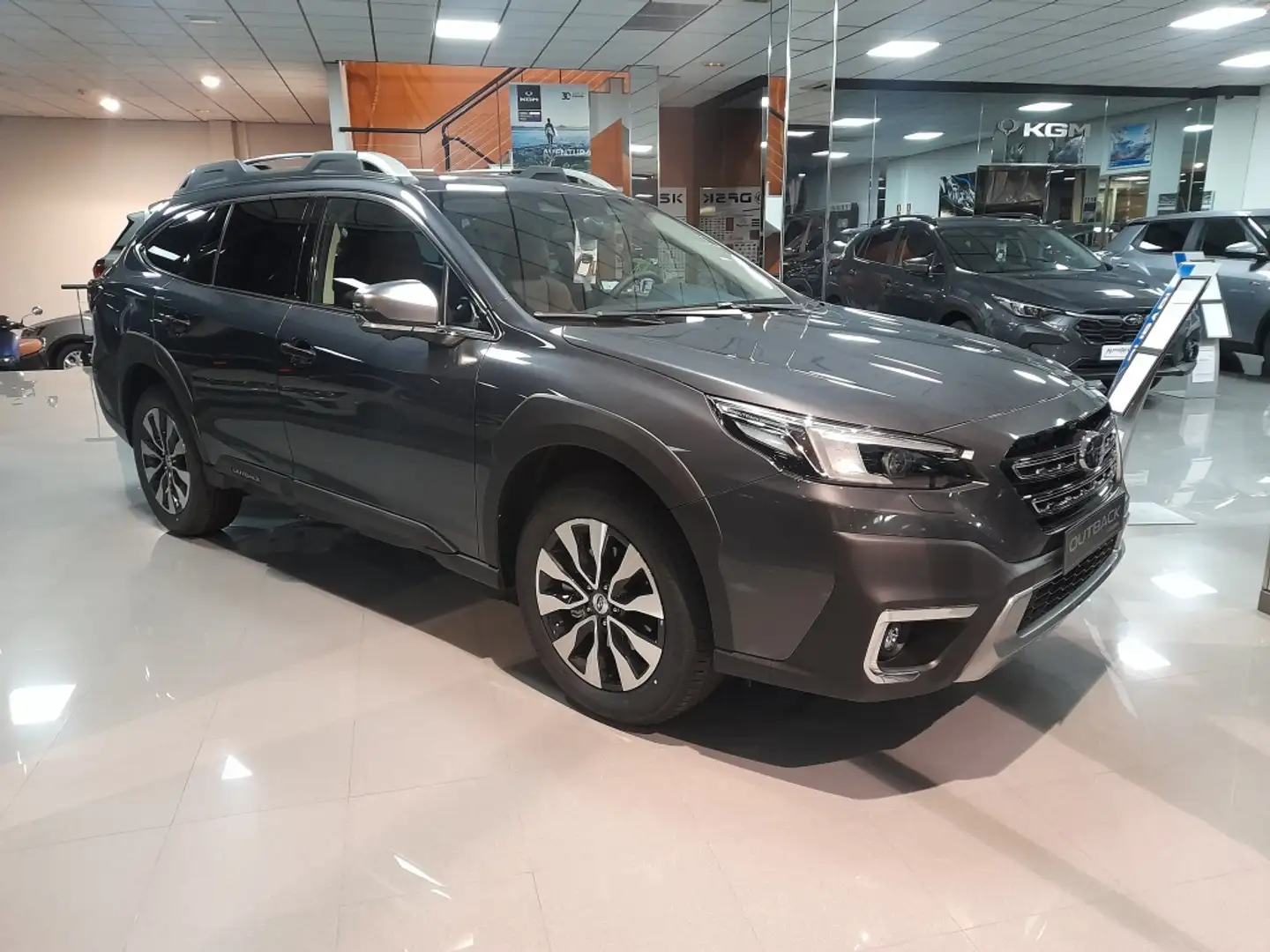 Subaru OUTBACK 2.5 Touring CVT Grau - 2