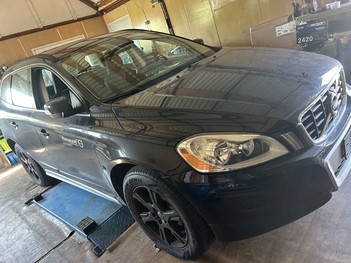 Volvo XC60 D3 AWD Aut. Kinetic Schwarz - 2