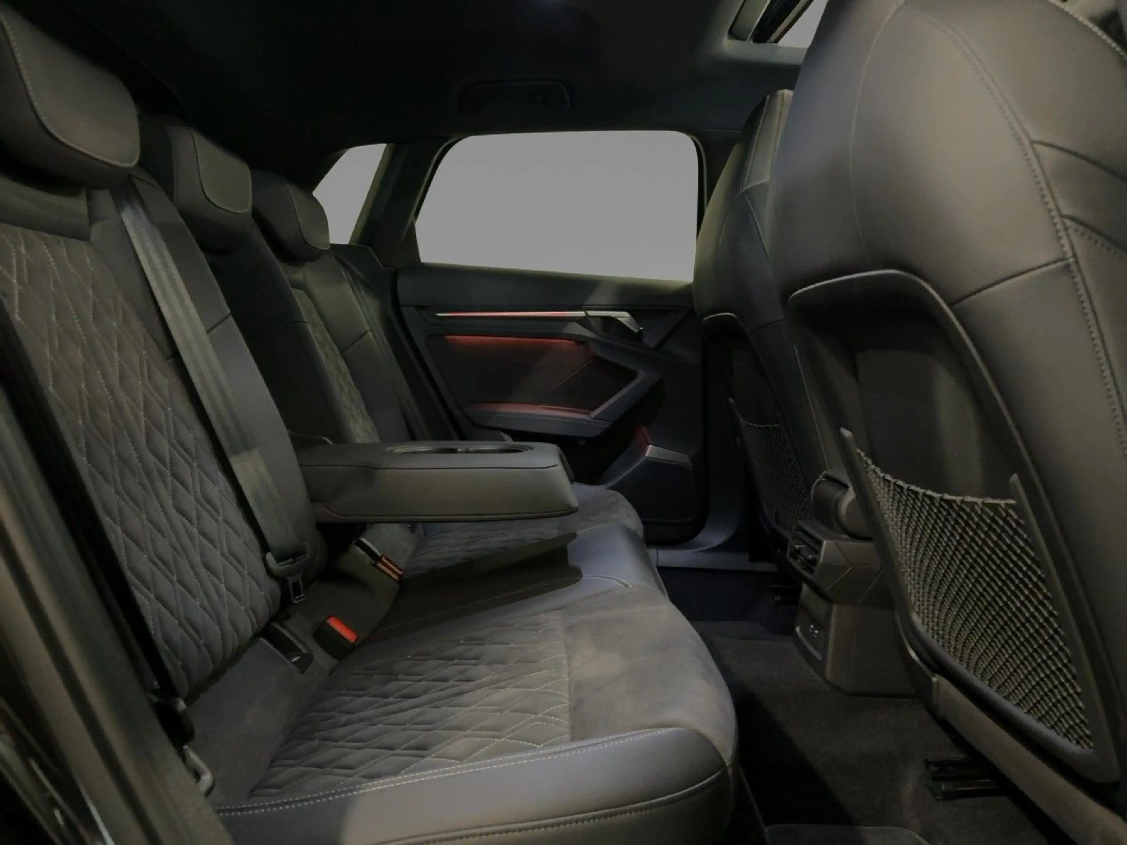 Audi S3 TFSI S tr. HUD PANO B&O NAVI MATRIX — photo 11