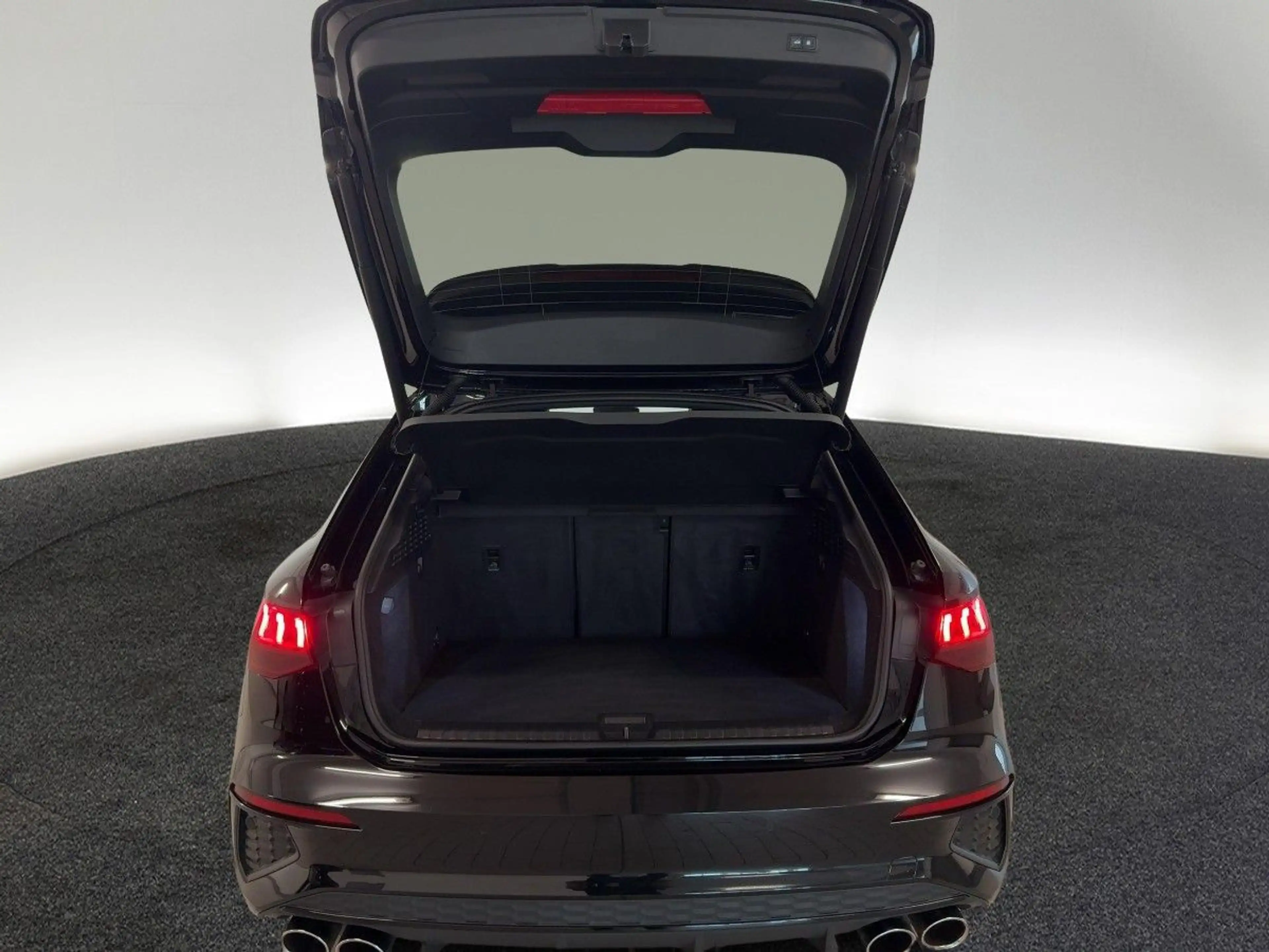 Audi S3 TFSI S tr. HUD PANO B&O NAVI MATRIX — photo 9