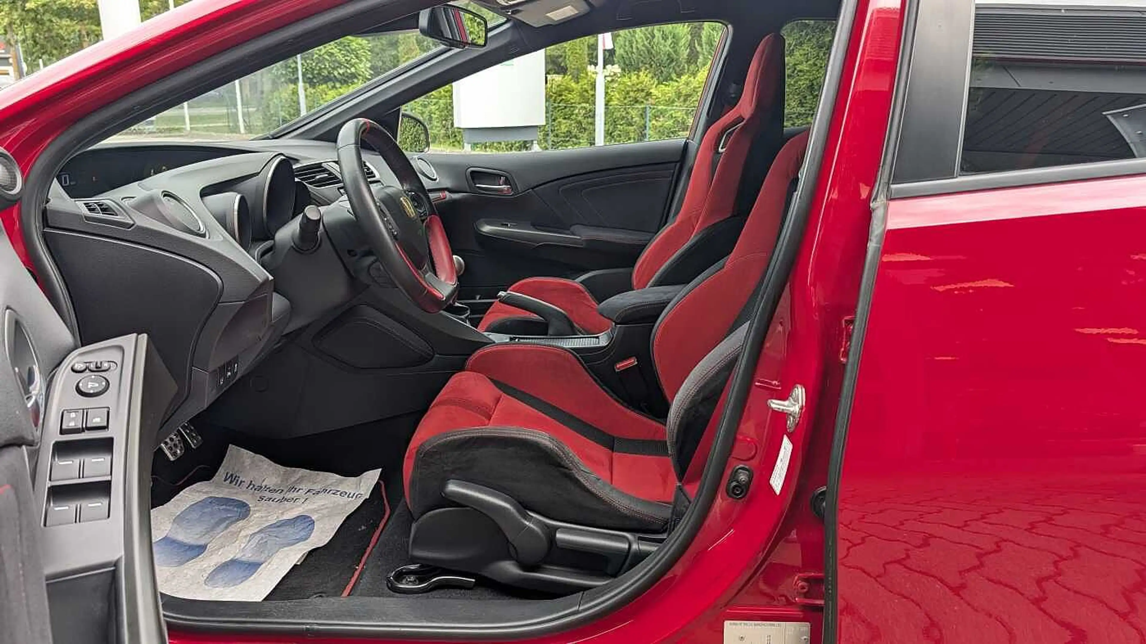 Honda Civic 2.0 VTEC Turbo Type R GT — photo 11