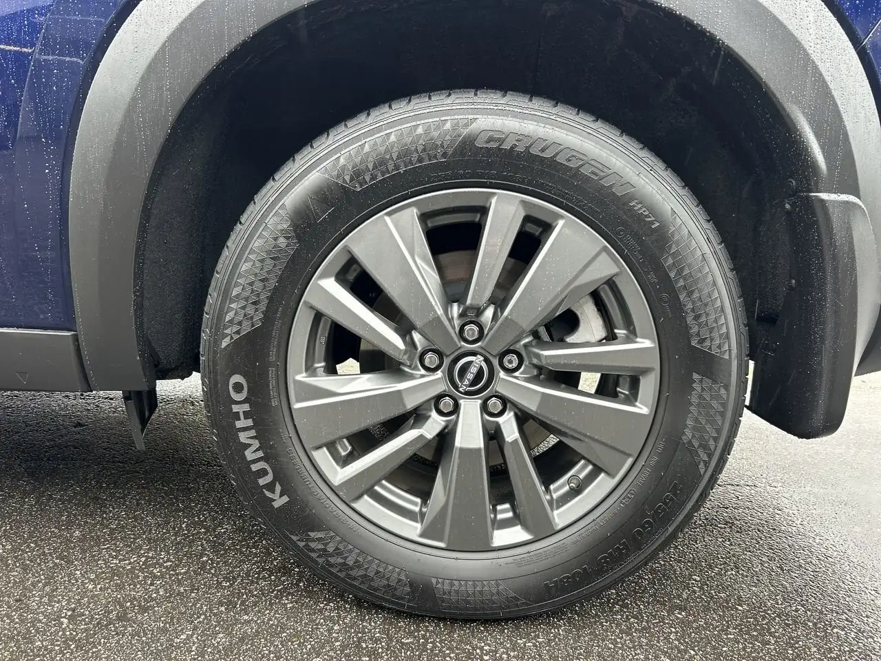 Nissan Pathfinder снимка Nissan Pathfinder