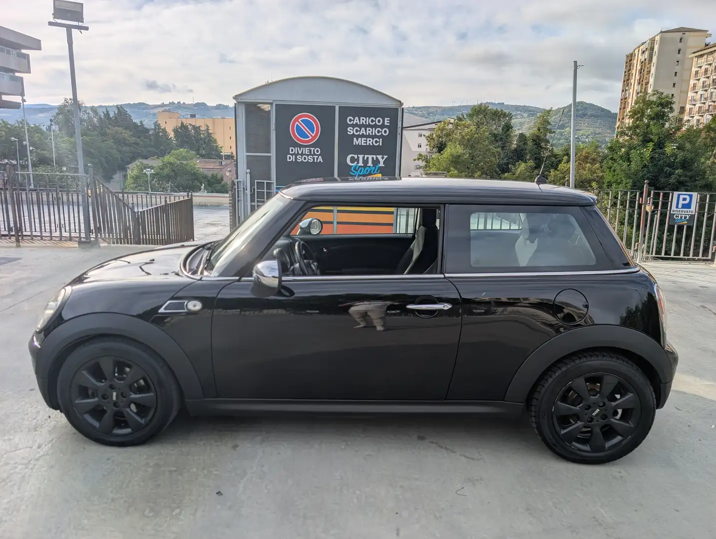 MINI Cooper D Mini III R56 2007 Hatchback 1.6 50 Camden Noir - 2