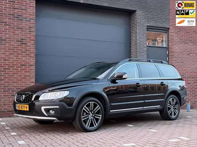 Volvo XC70 2.0 T5 FWD Polar+ | NL-Auto | Standkachel | Panora