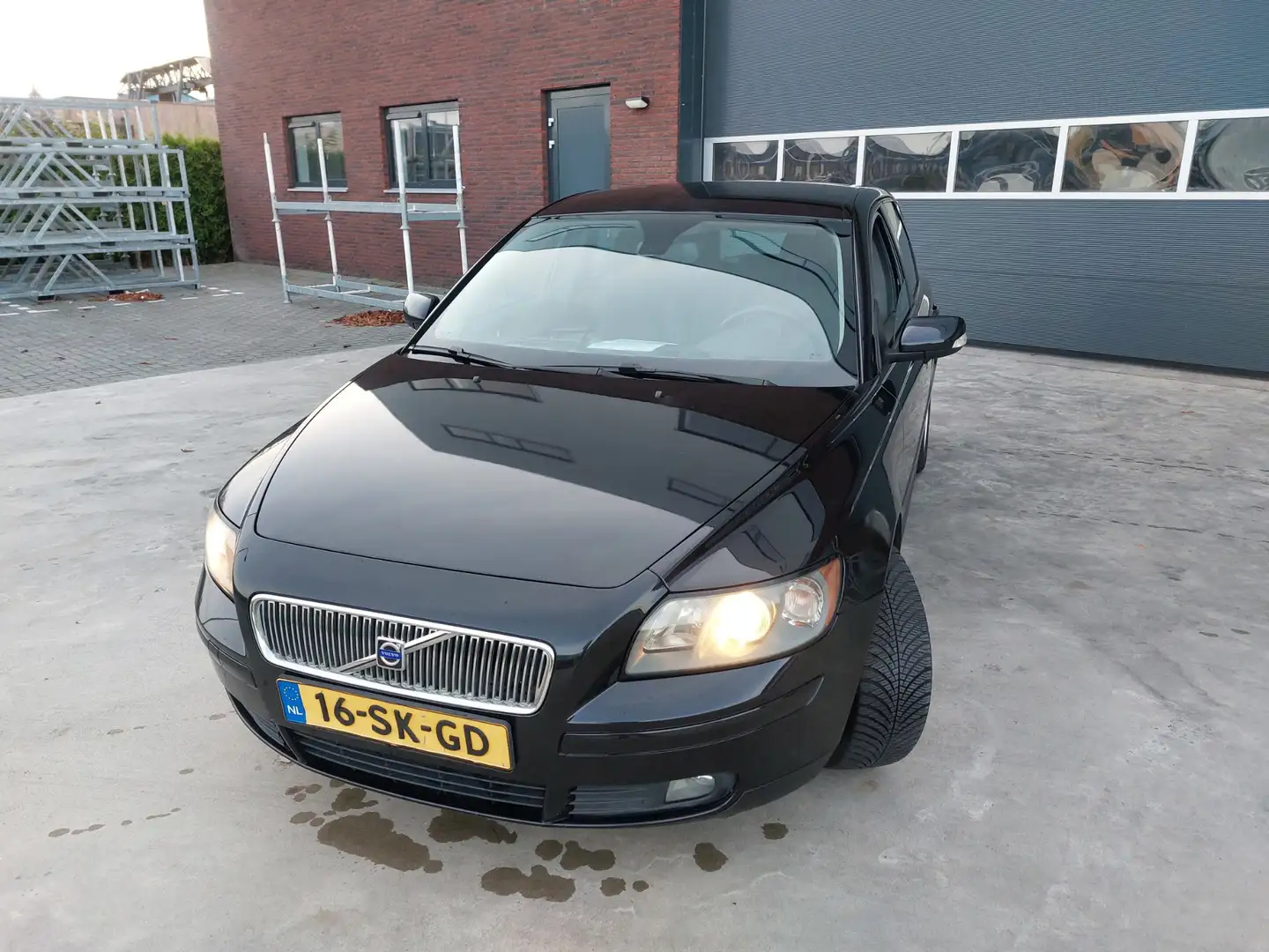Volvo V50 2.0D Edition II AIRCO /ECC/LMV APK 6-2026 Zwart - 2