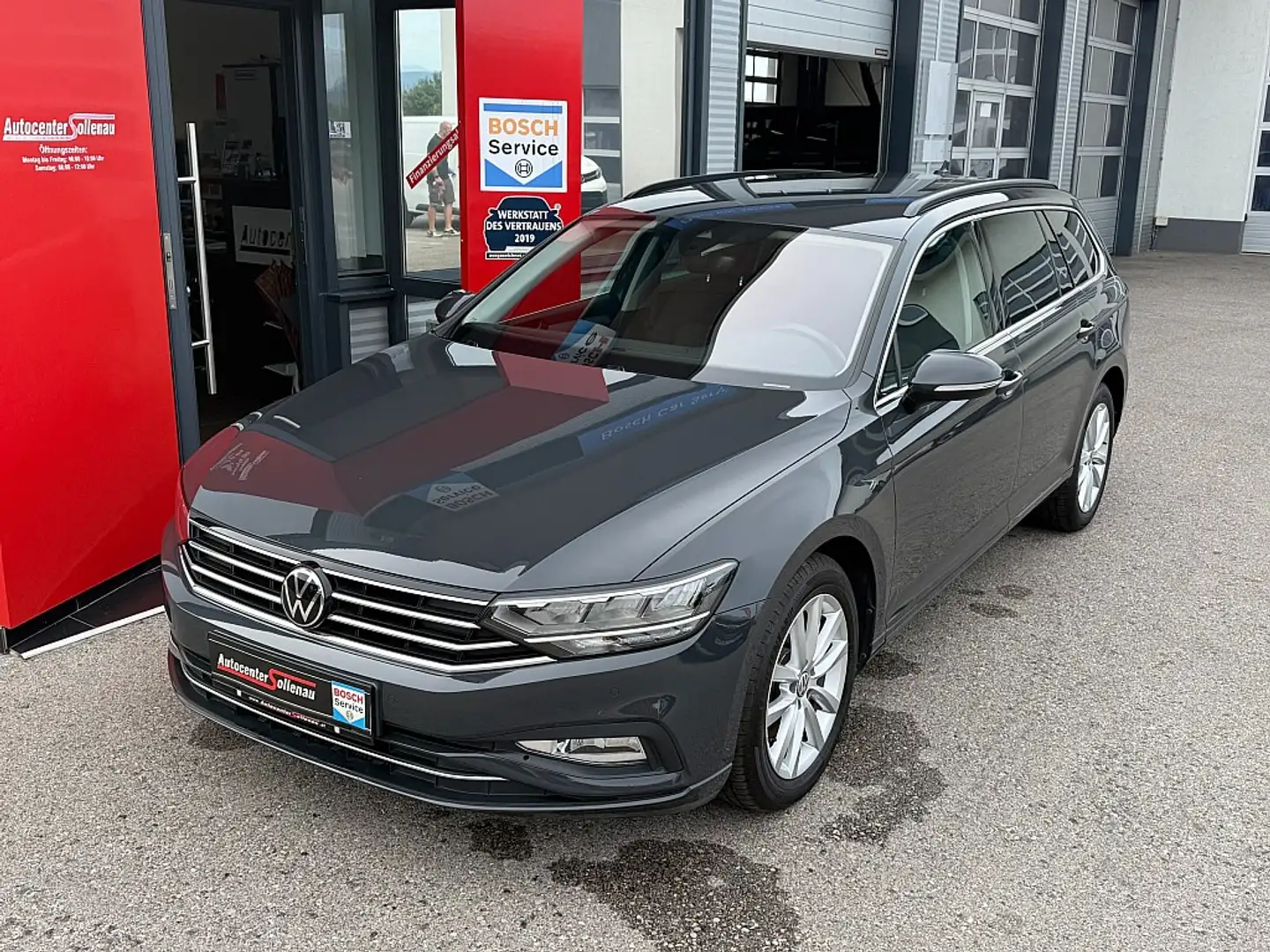 Volkswagen Passat Variant 2,0 SCR TDI DSG Grau - 2