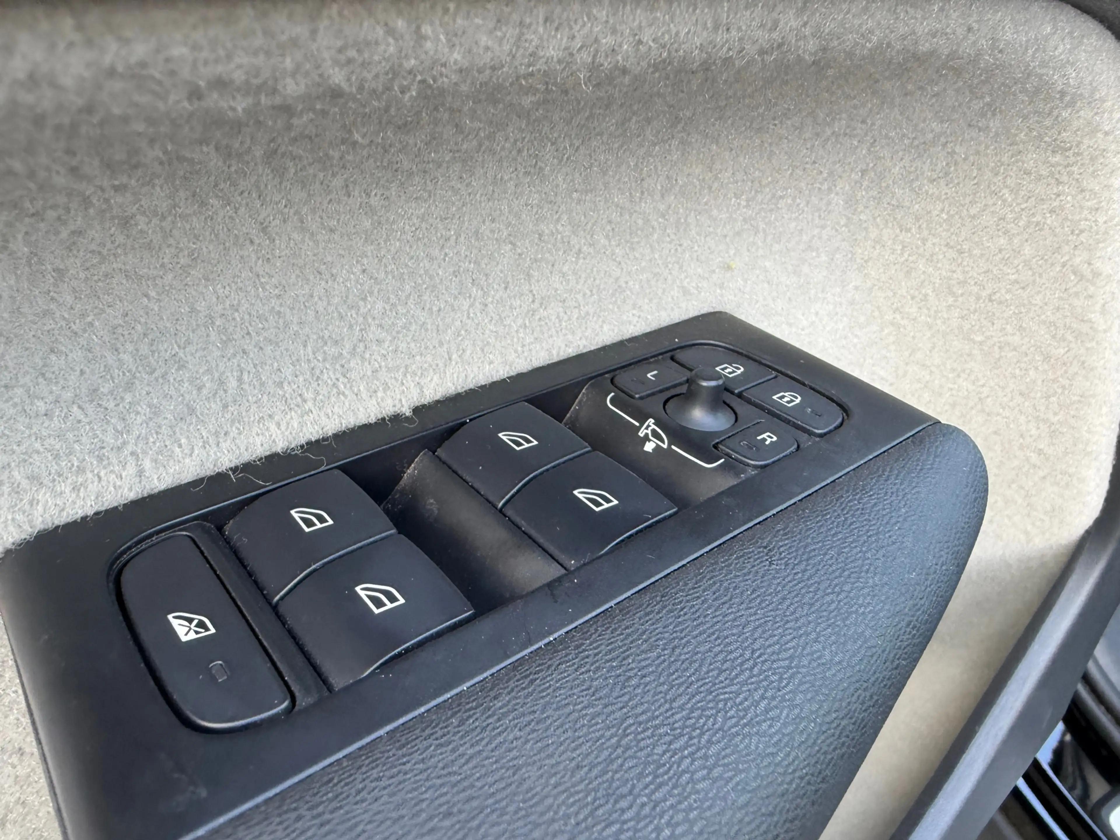 Volvo XC40 1.5 T4 Recharge R-Design Leer, Harman/Kardon, Came — photo 6