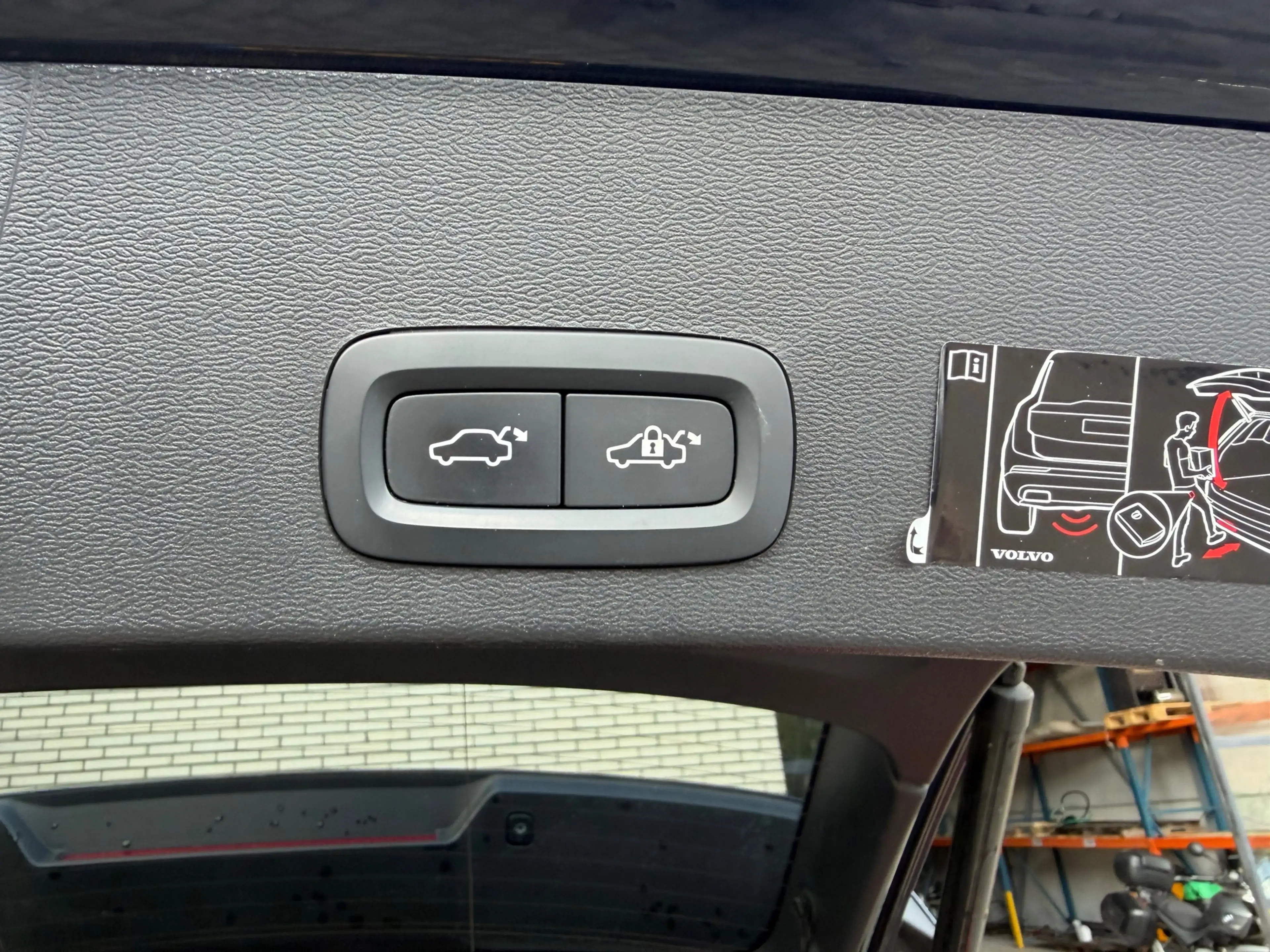 Volvo XC40 1.5 T4 Recharge R-Design Leer, Harman/Kardon, Came — photo 24